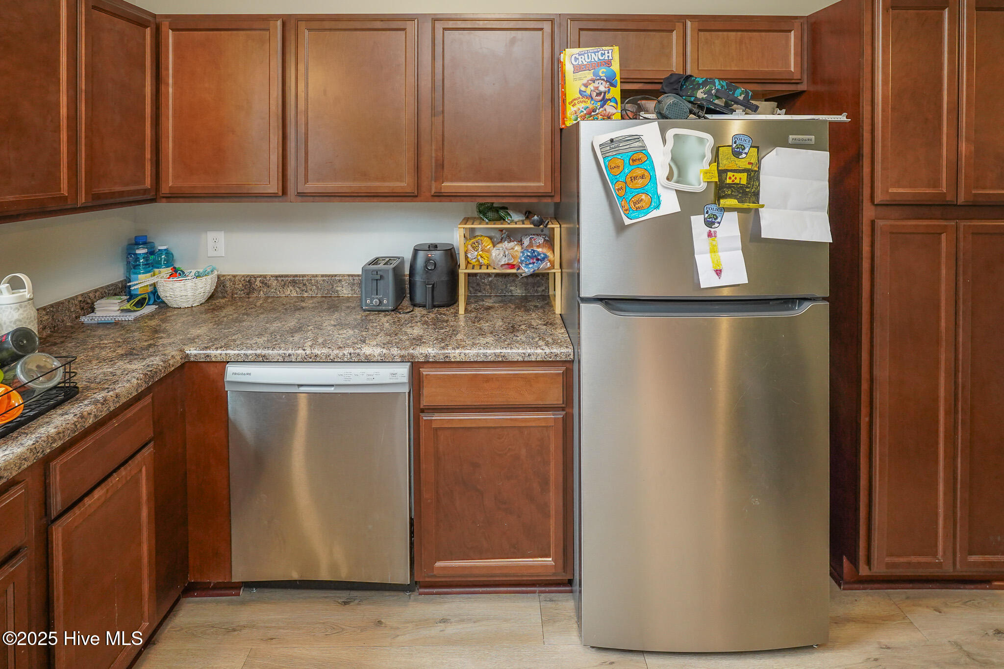 100538282 | Photo 12