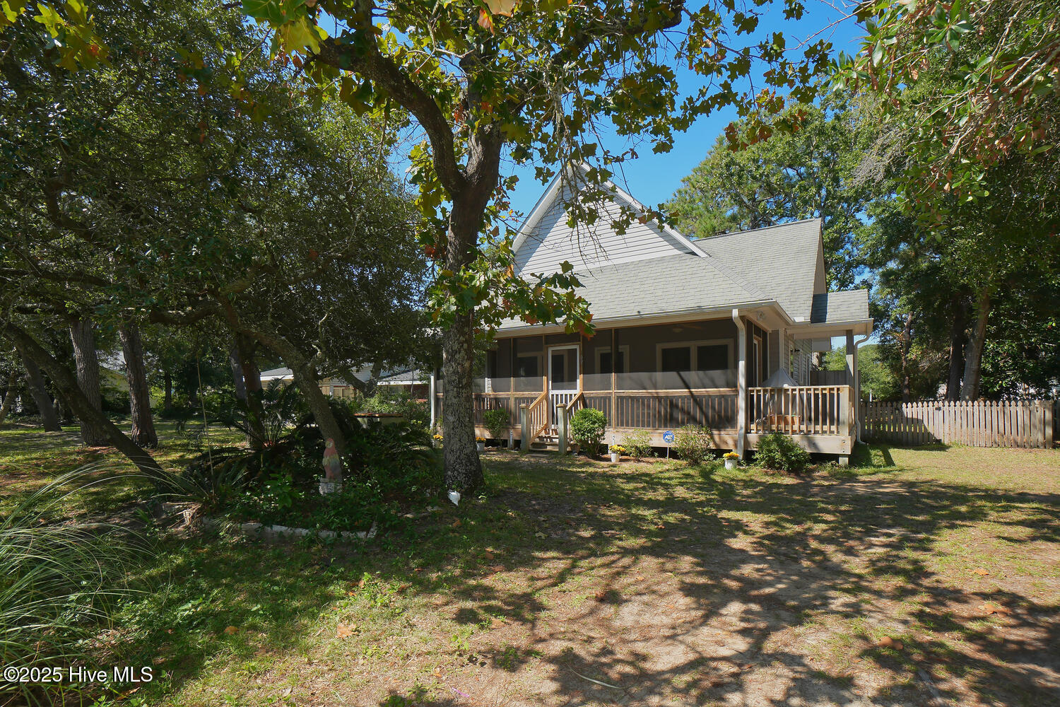 100528234 | Photo 33