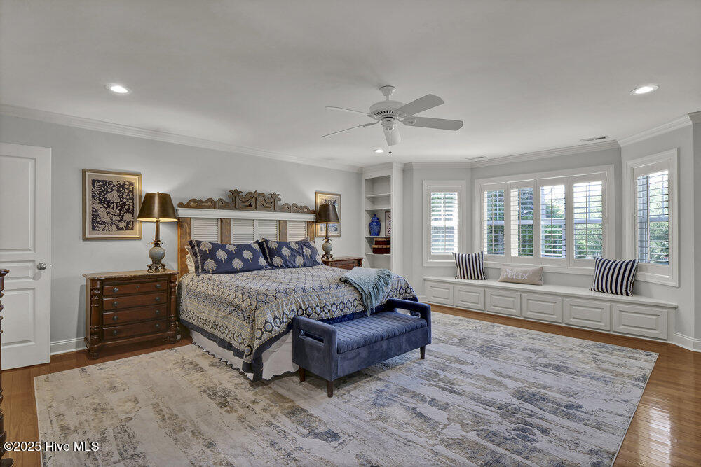 100531667 | Photo 31