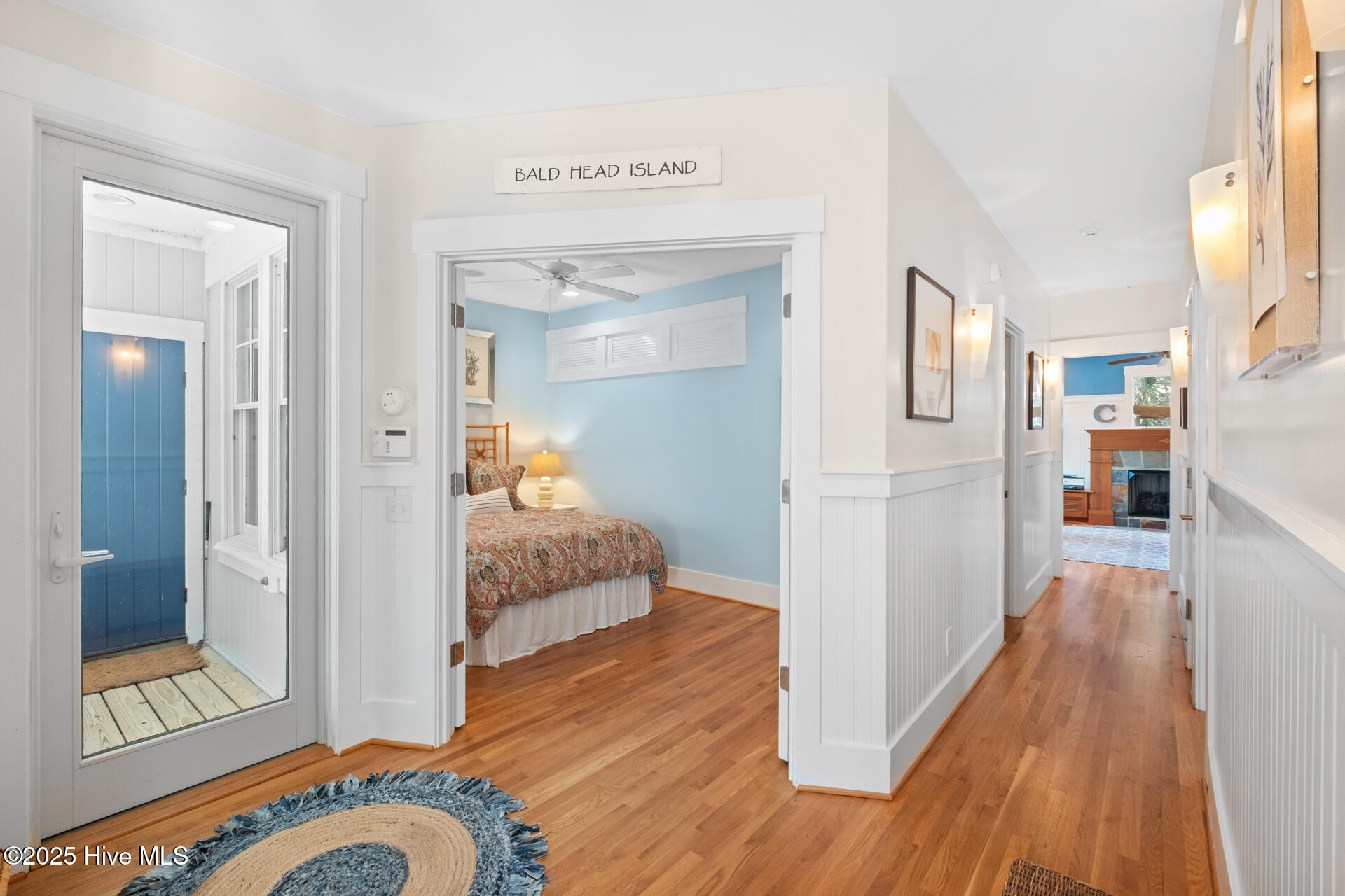 100540295 | Photo 41