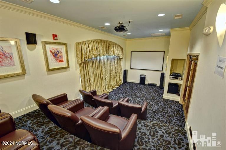 100537337 | Photo 49