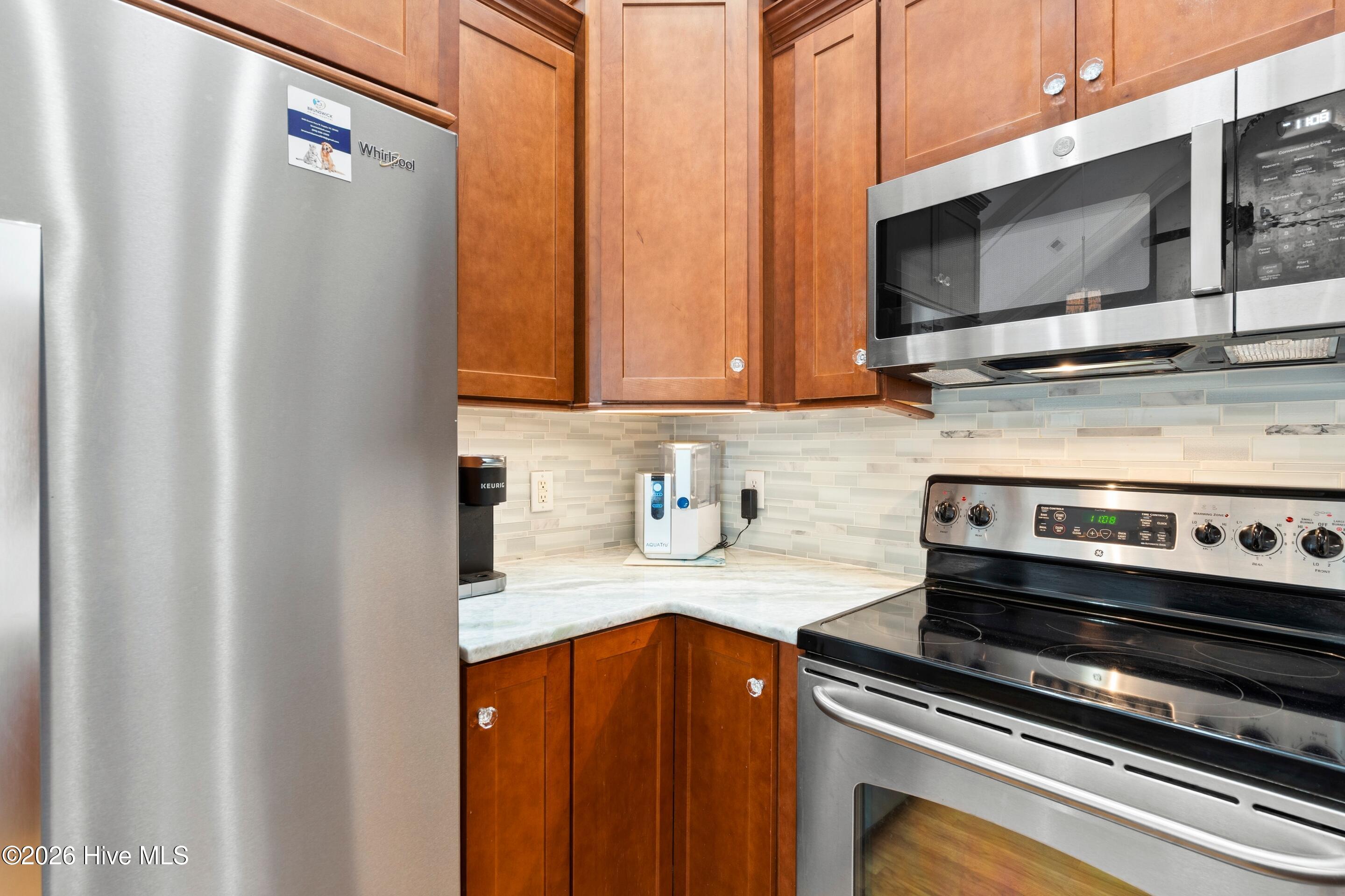 100549432 | Photo 17