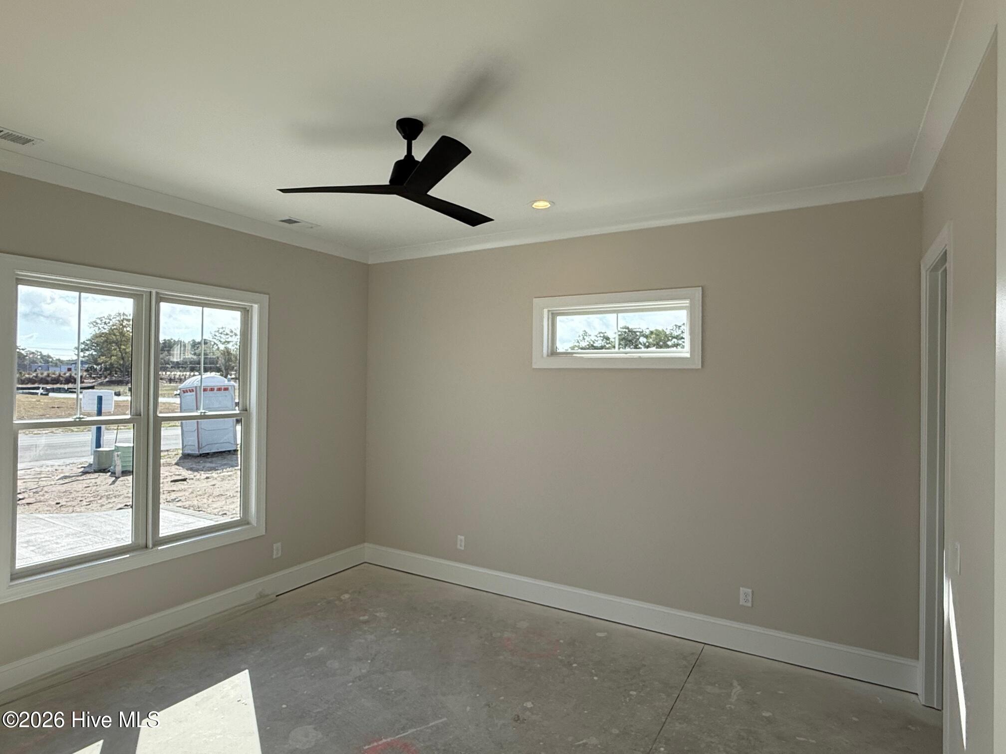 100537475 | Photo 36