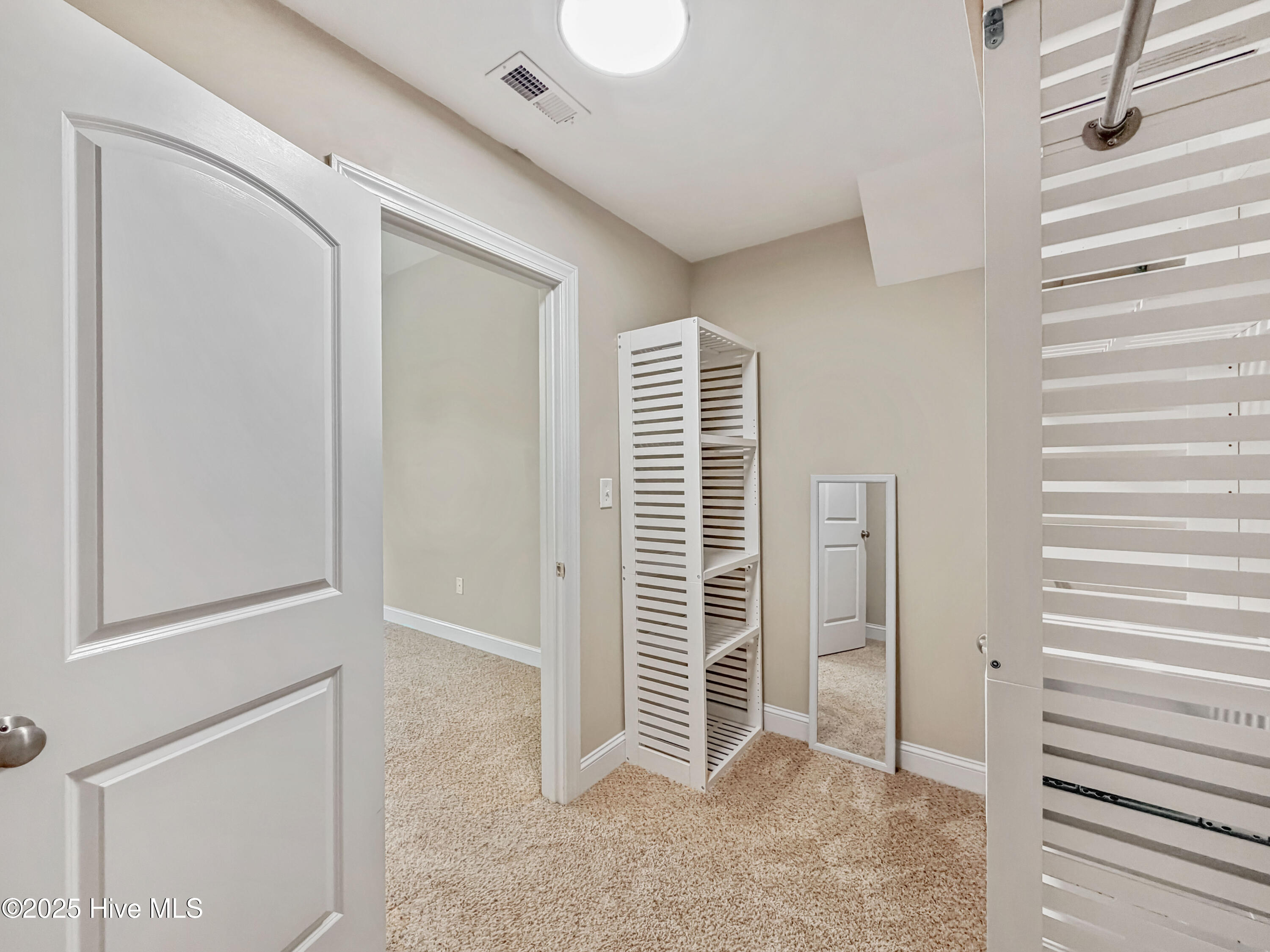 100543417 | Photo 31