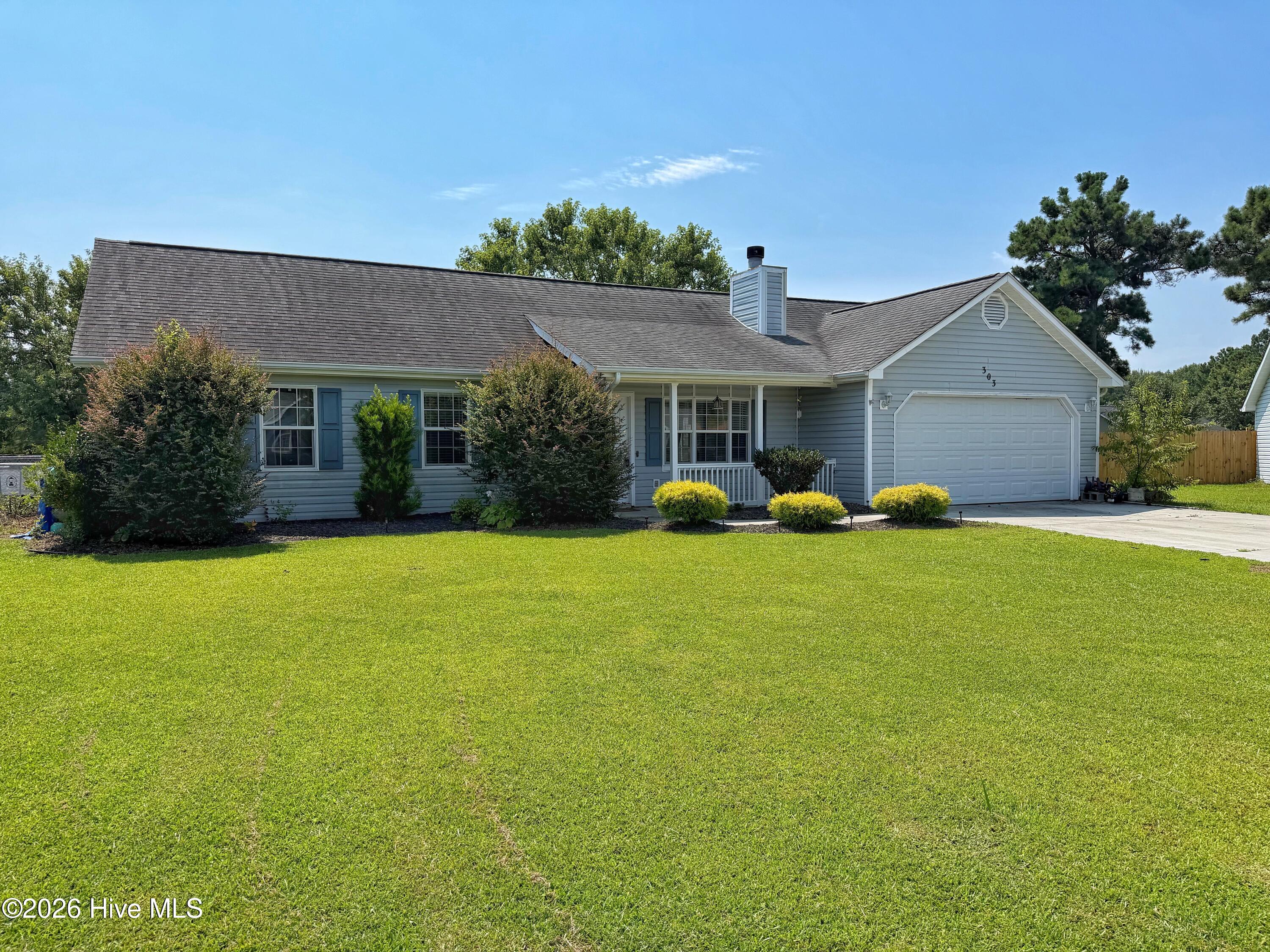 303 Marcia Court,Hubert