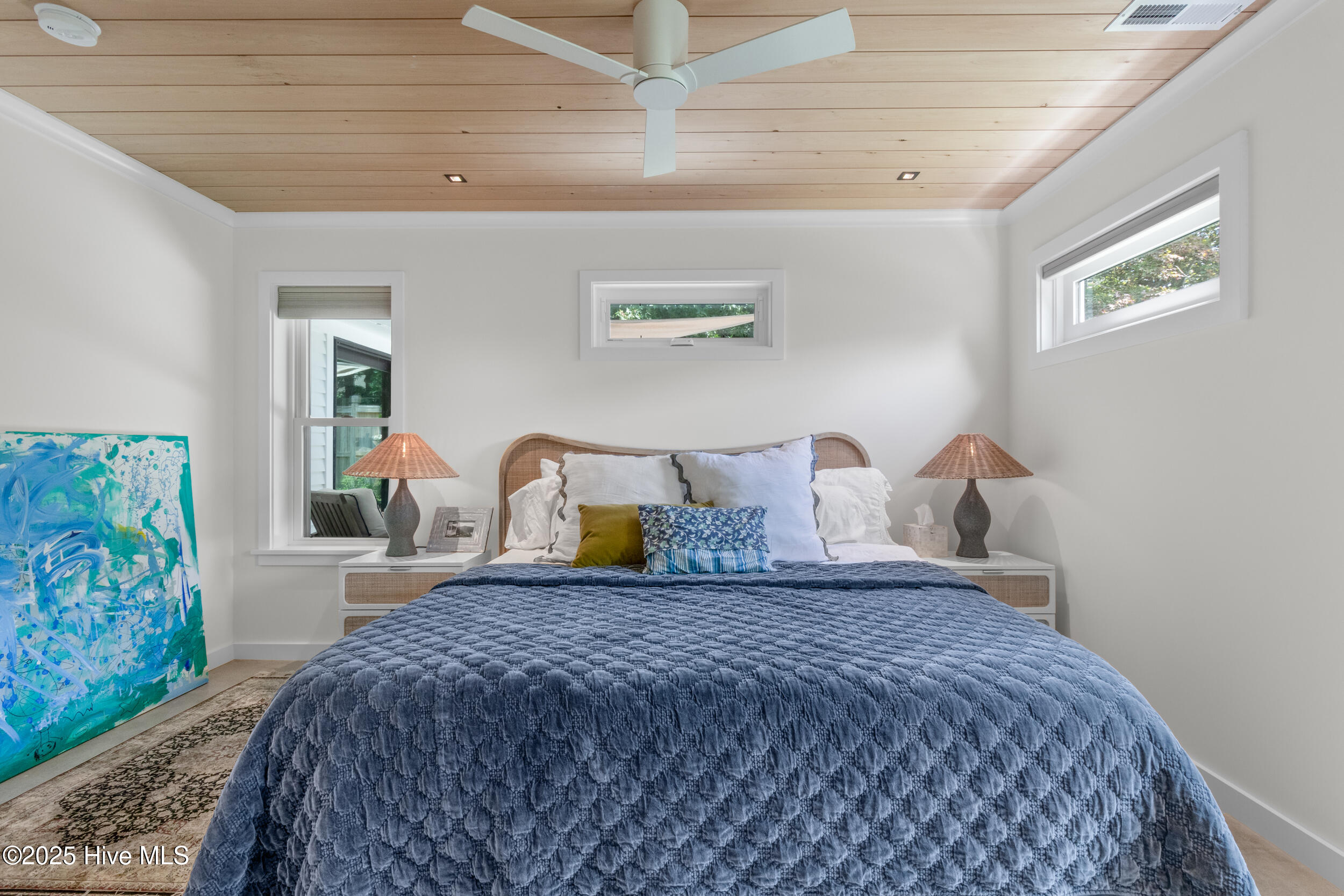 100551660 | Photo 16