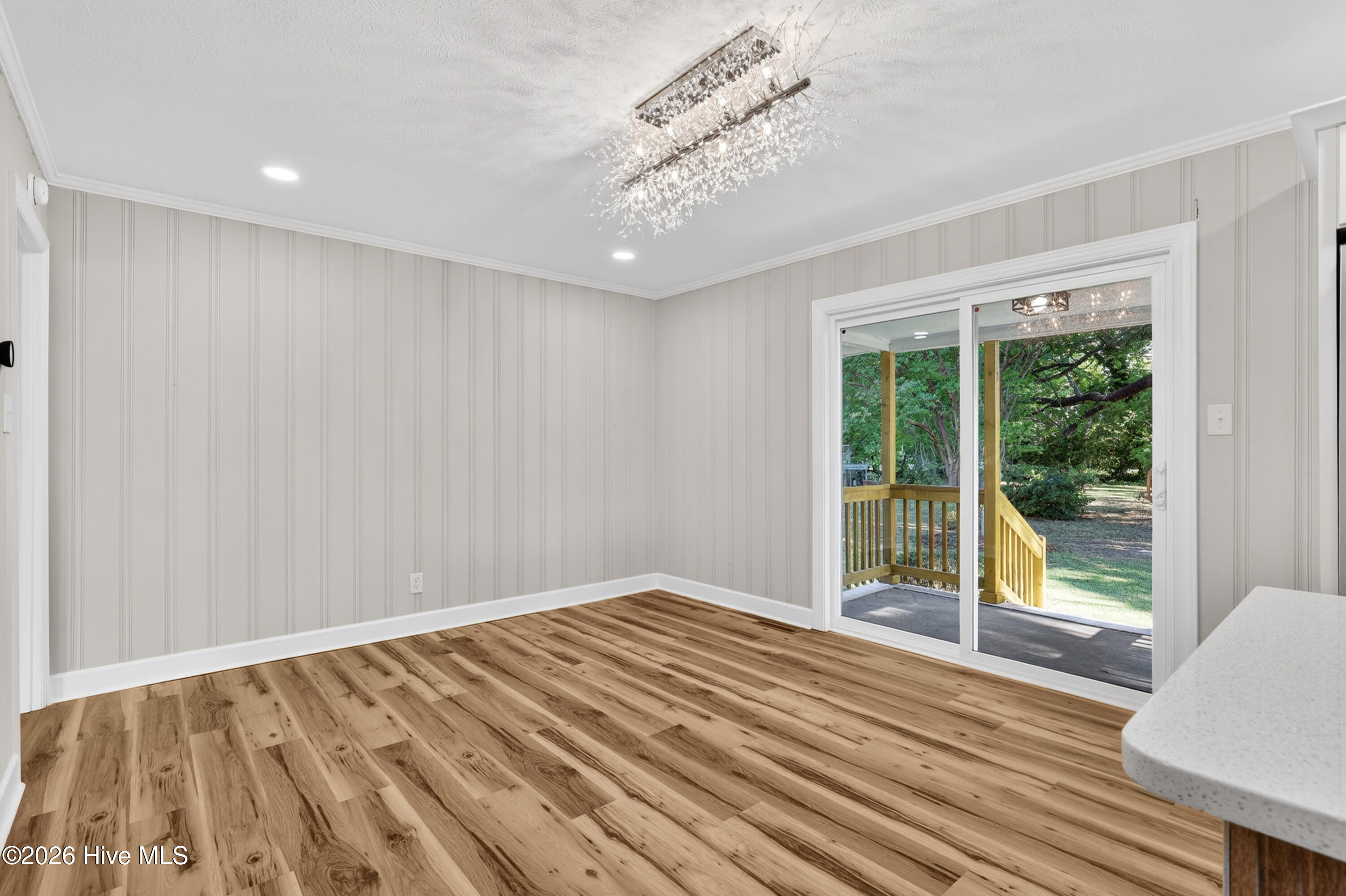 24-513 Hamilton Dr-24
