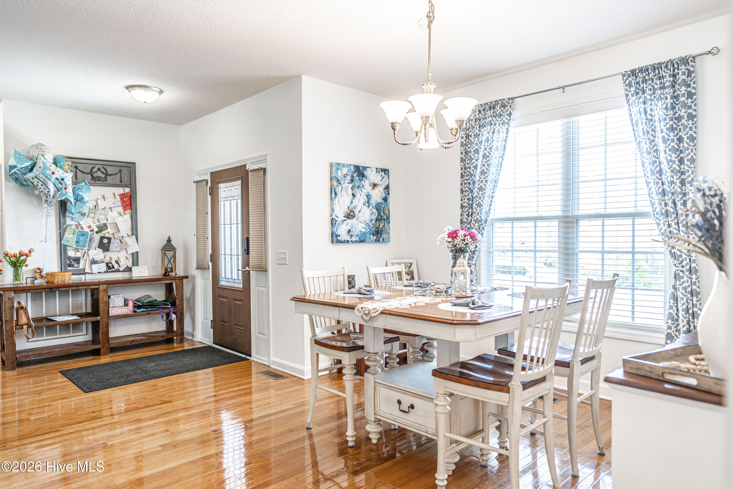 Photo 5 of Single family home for sale at 1320 Burning Tree Rd, Pinehurst, NC 28374 | MLS# 100588260 | Listing updated on 2026-09-02