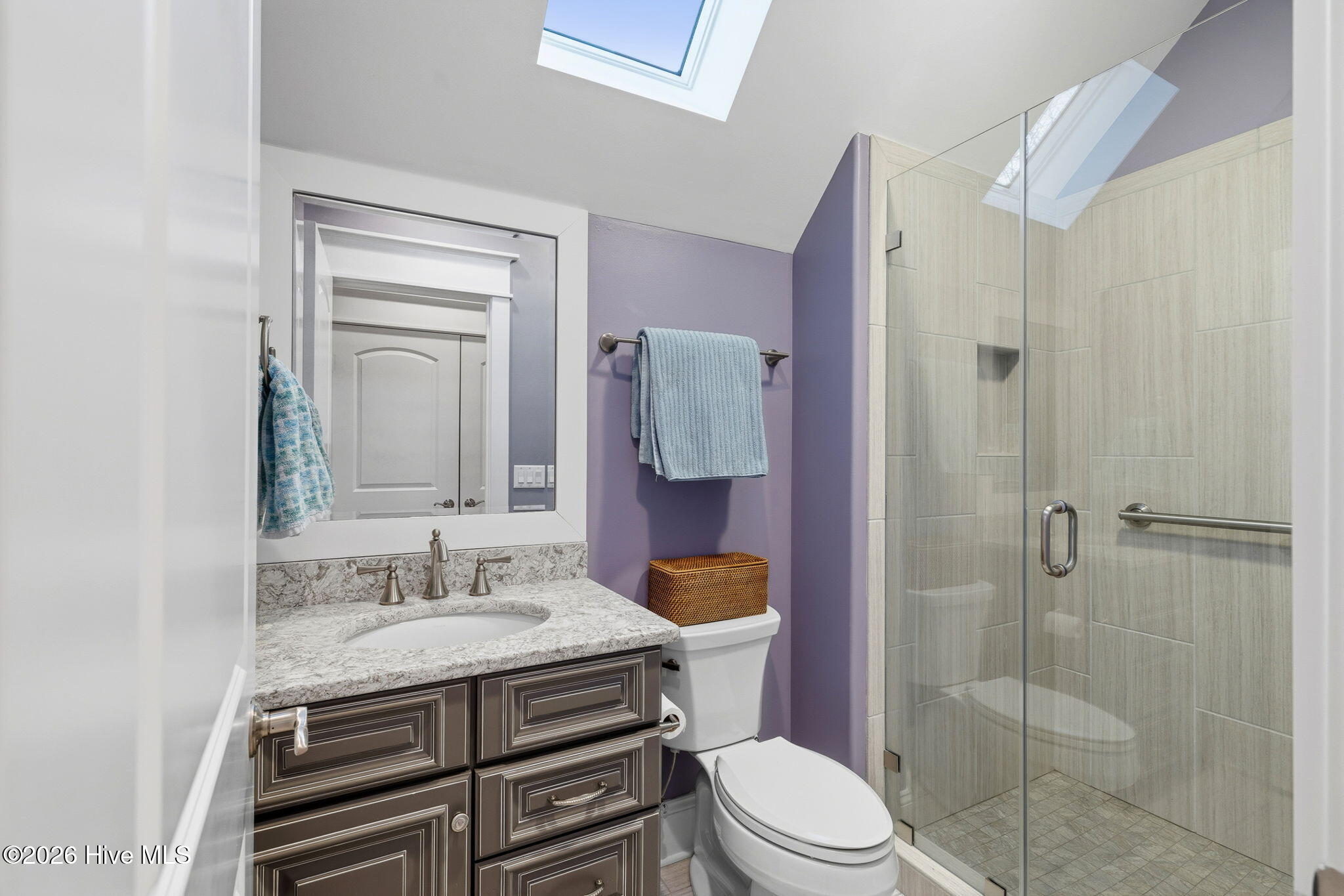 100554087 | Photo 51