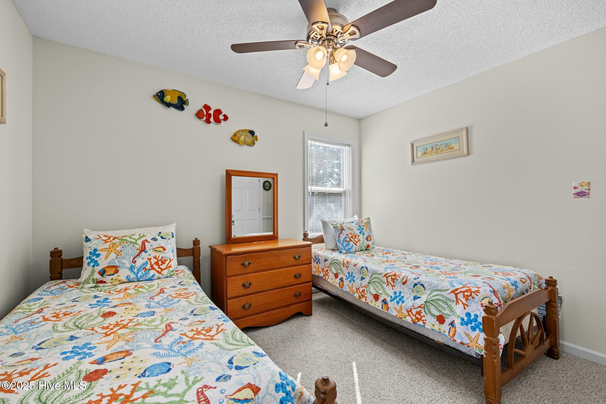 100490035 | Photo 31