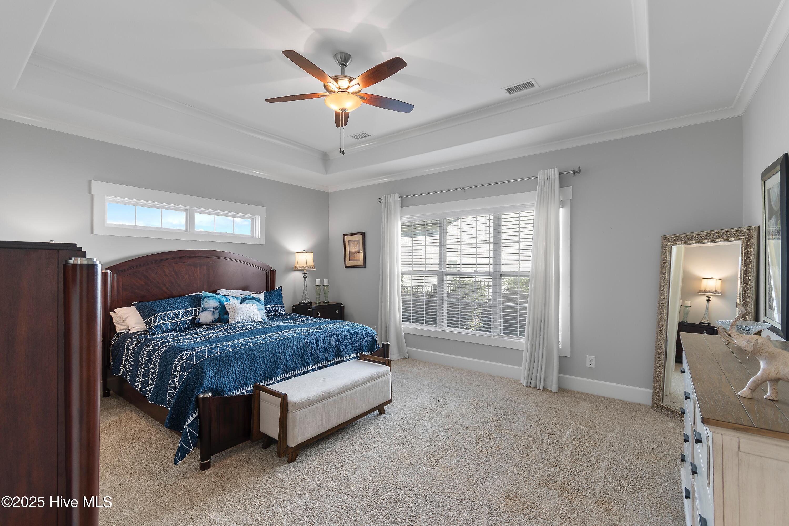 100537733 | Photo 38