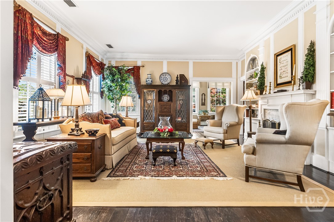 34 E 50th Street, Savannah, GA 31405 Listing Photo  4