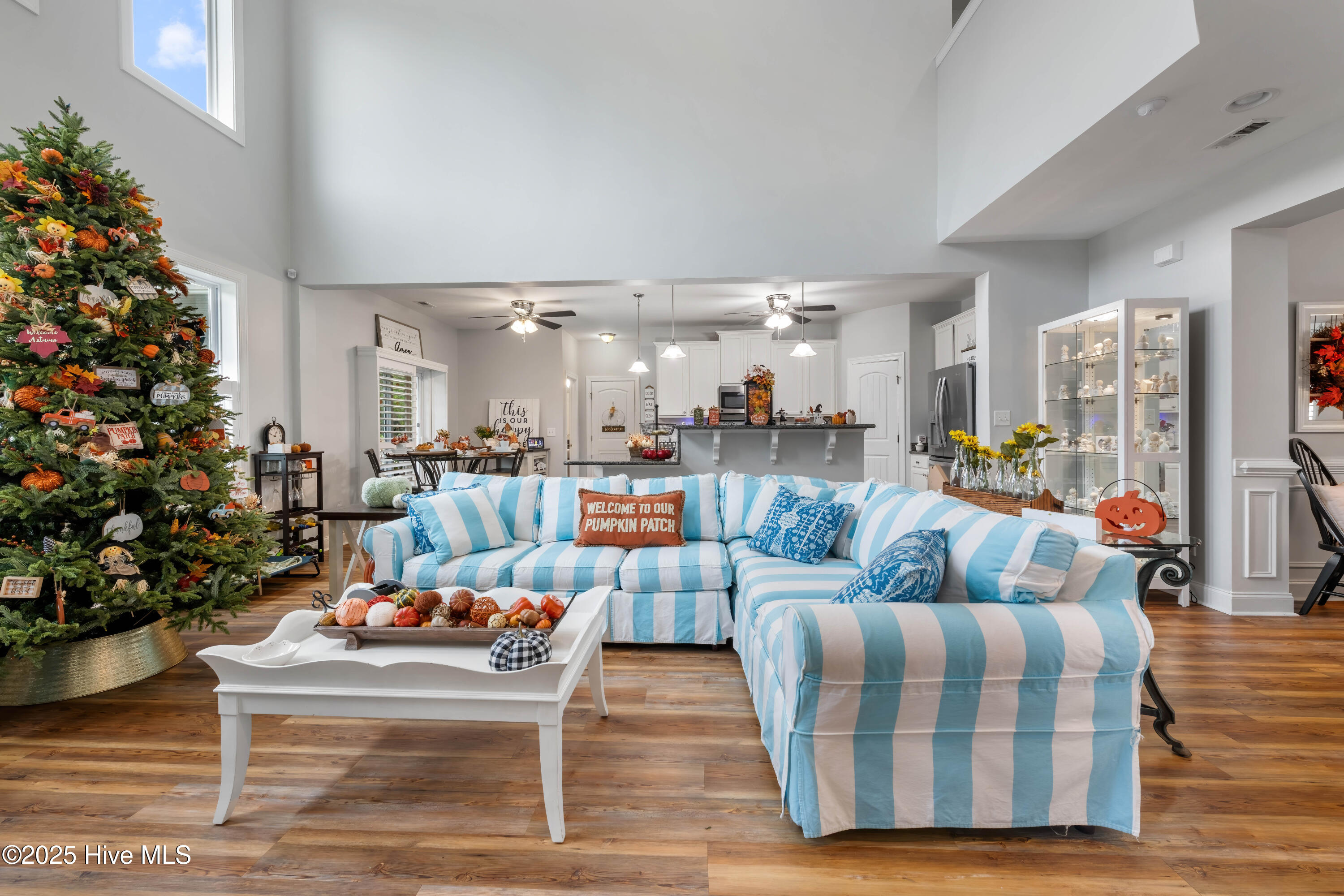 100524839 | Photo 21