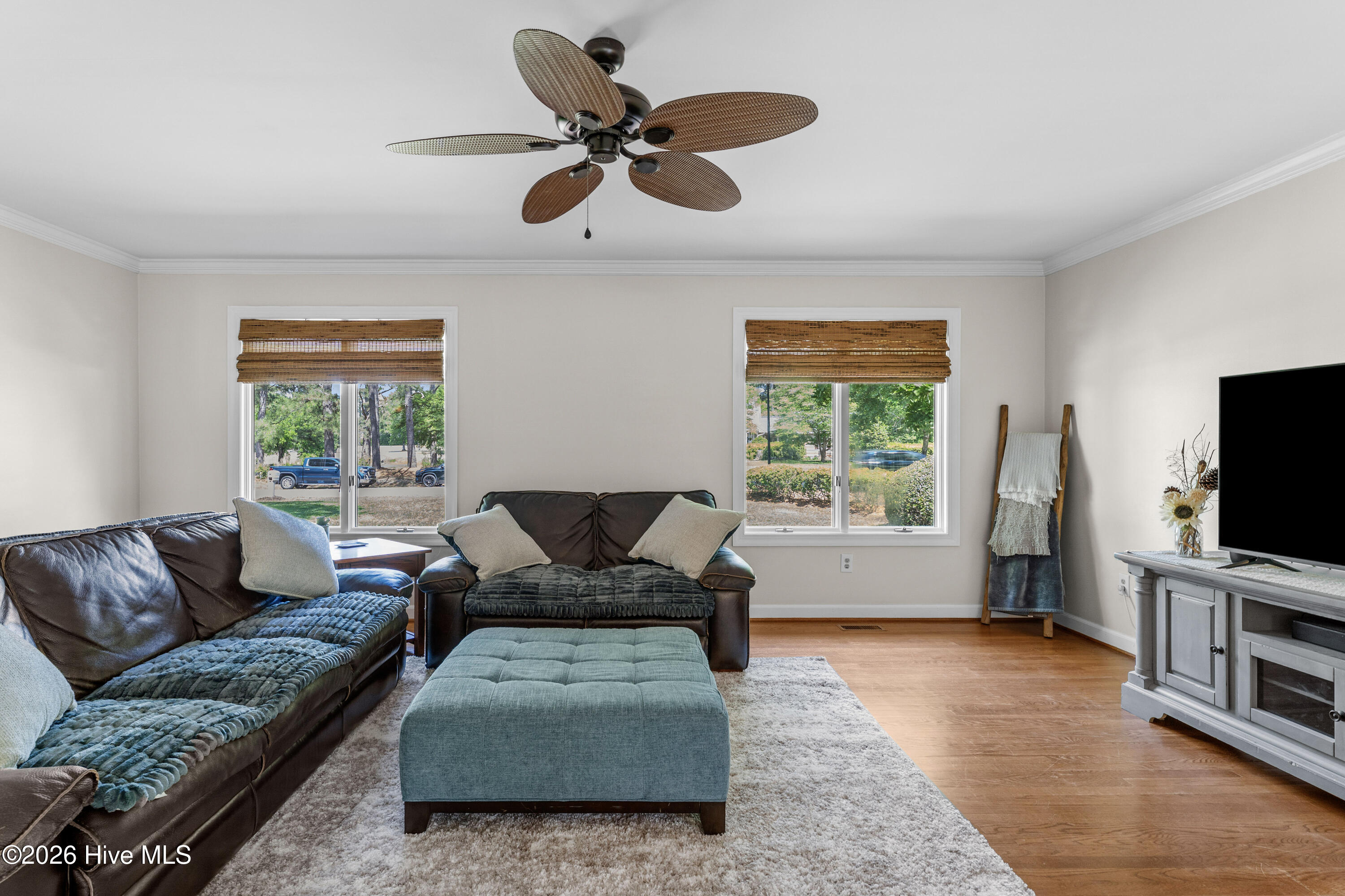 100569922 | Photo 14