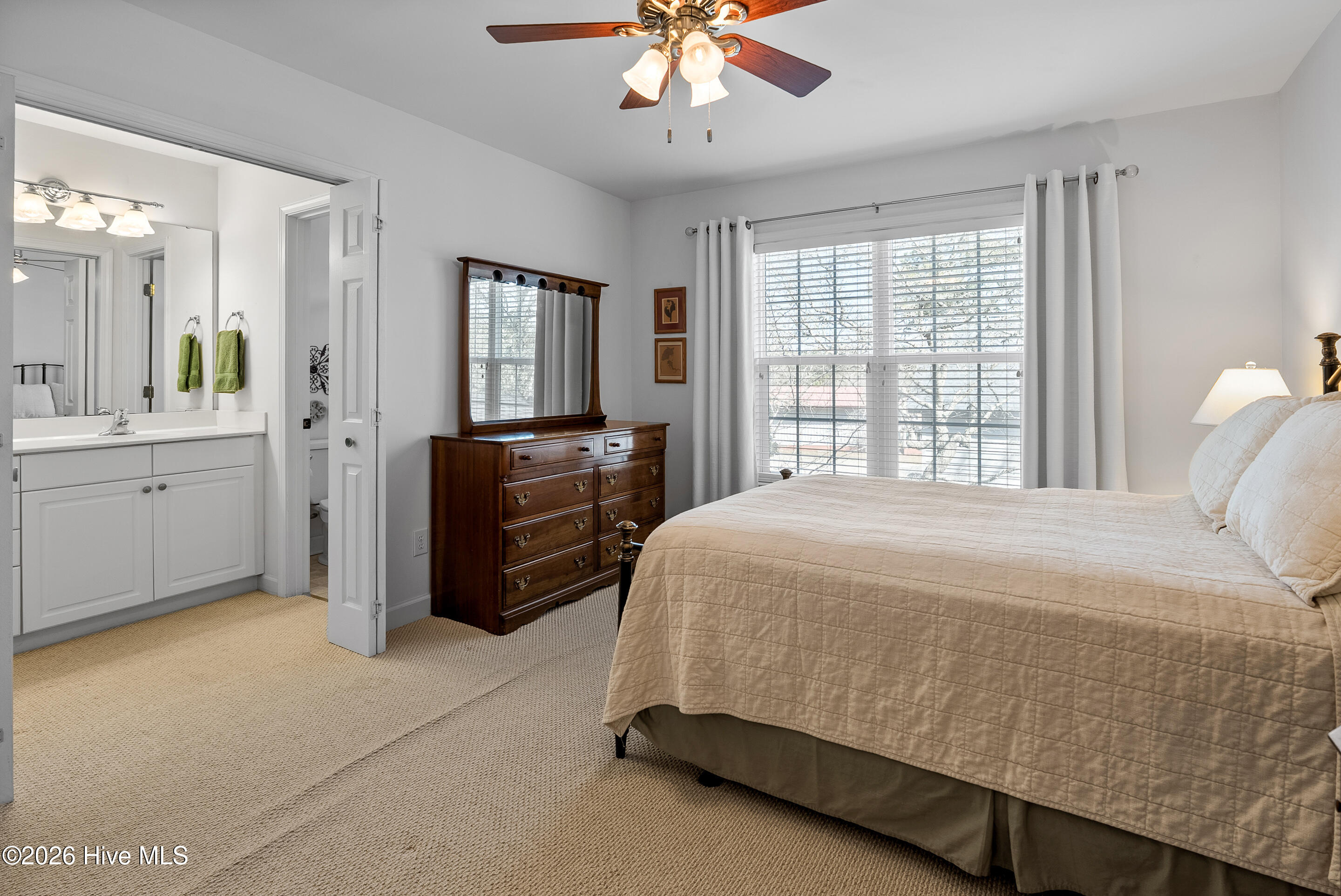 100559044 | Photo 34