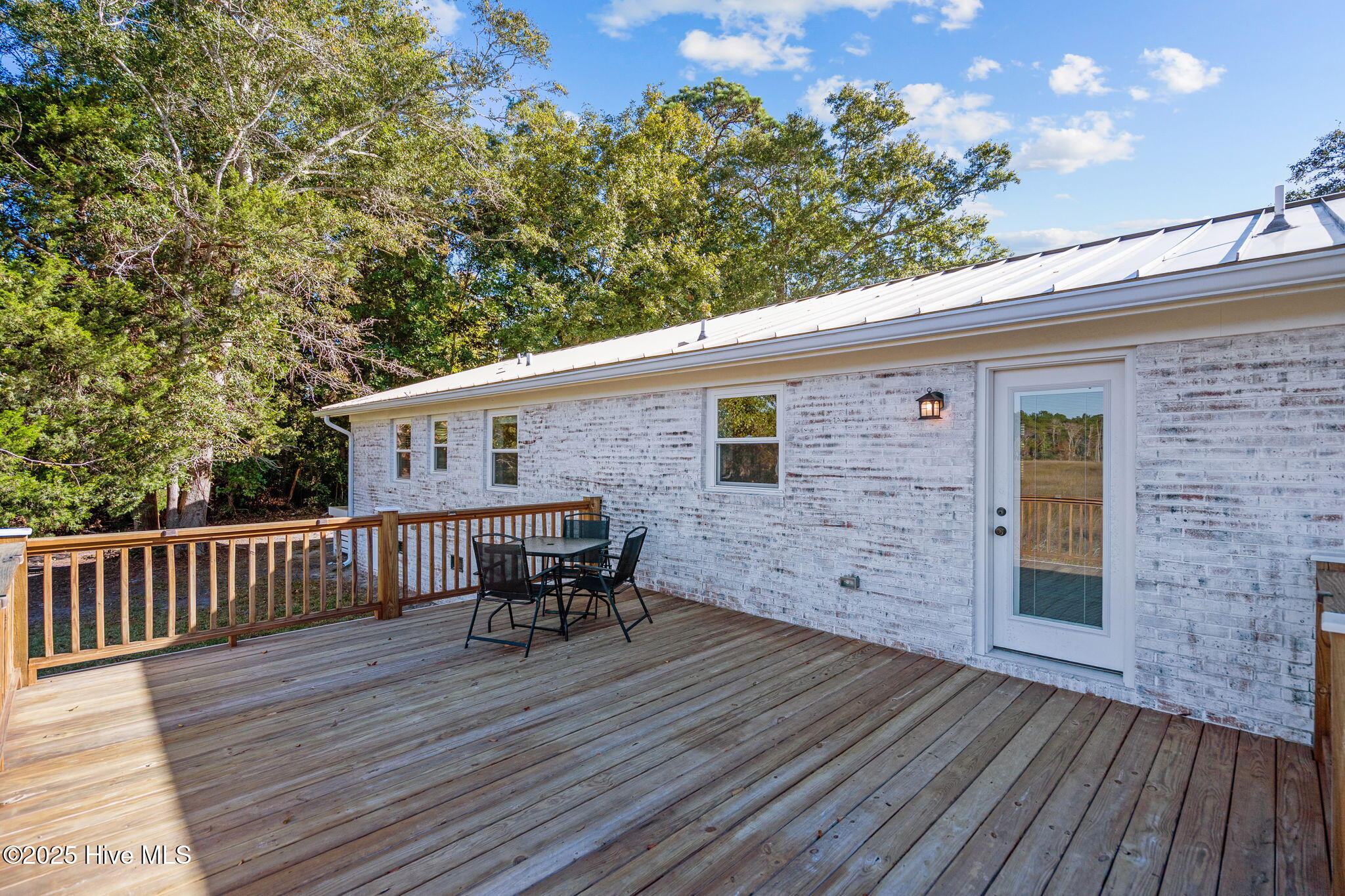 100538027 | Photo 42