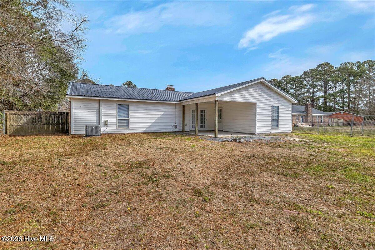 100555805 | Photo 36