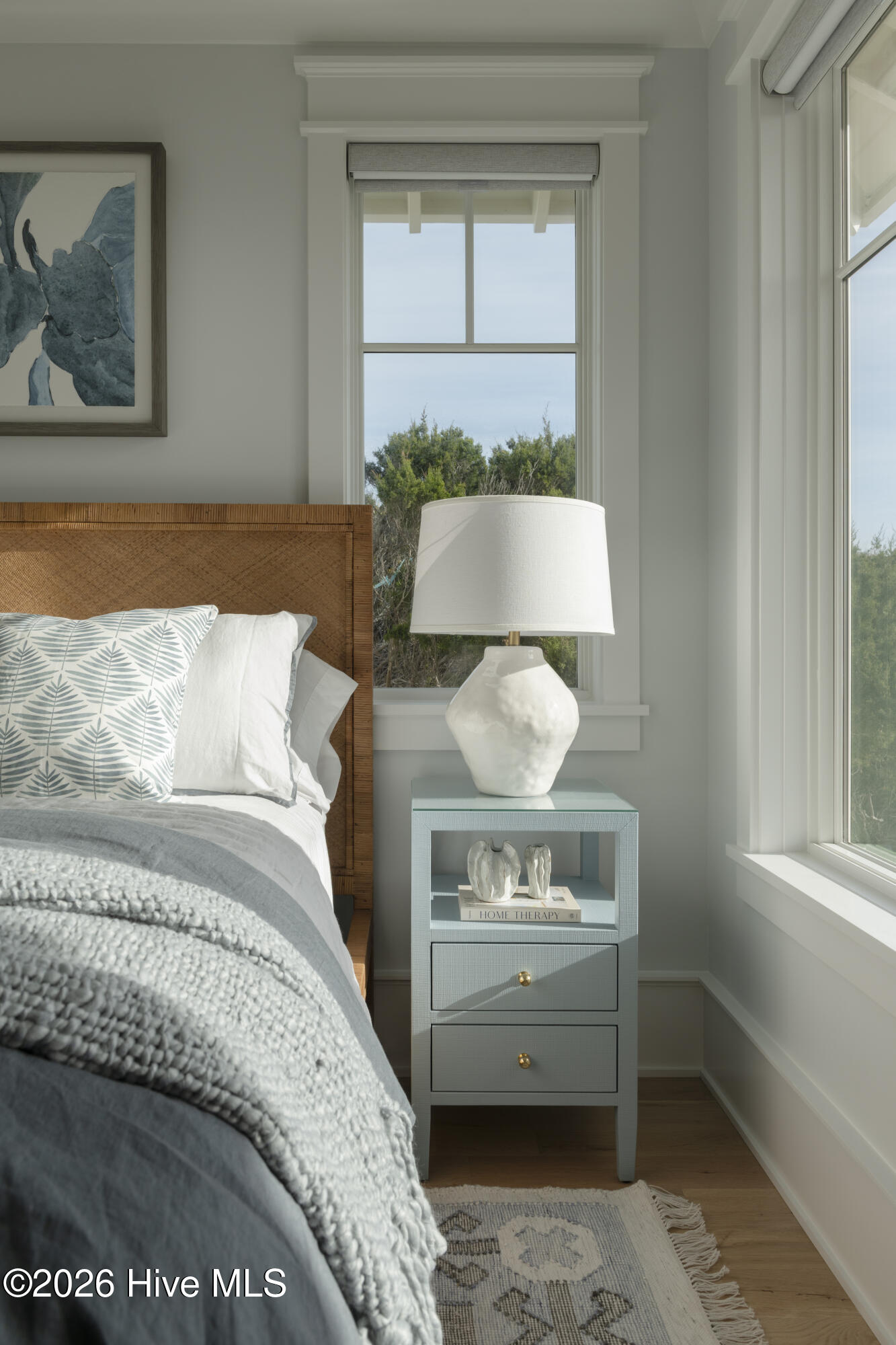 100569971 | Photo 47