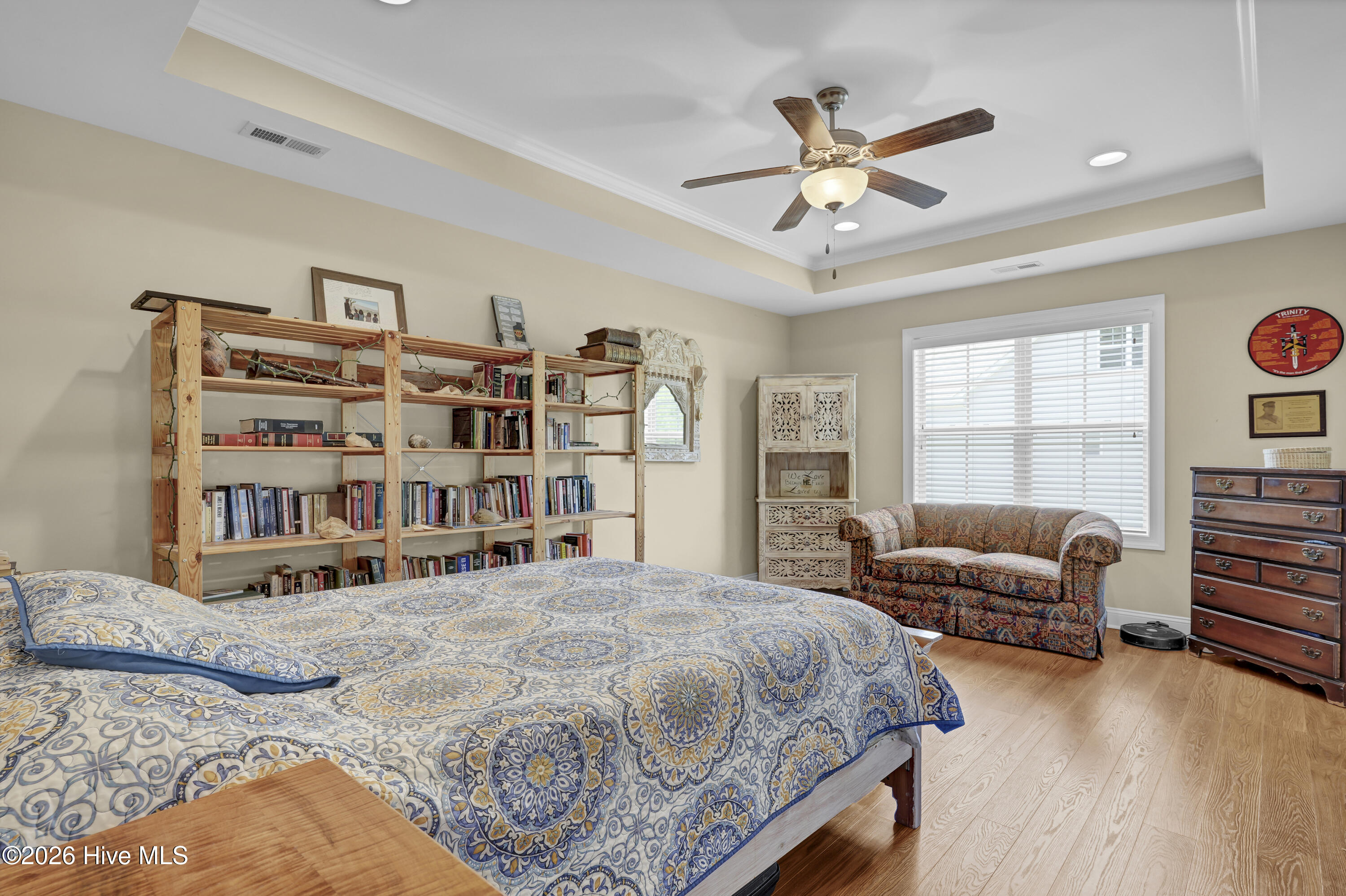 100565660 | Photo 20