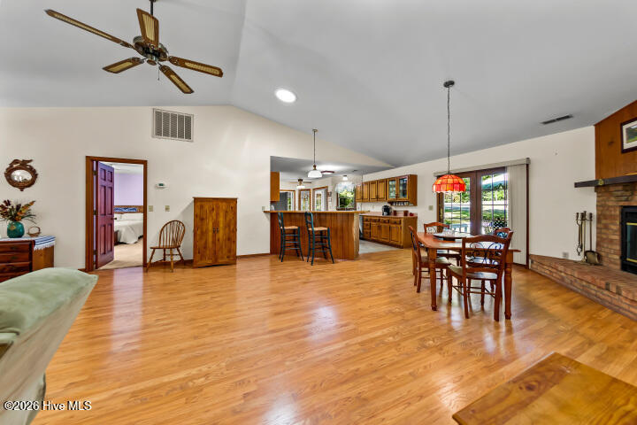 519 Country Club Drive W,Arapahoe