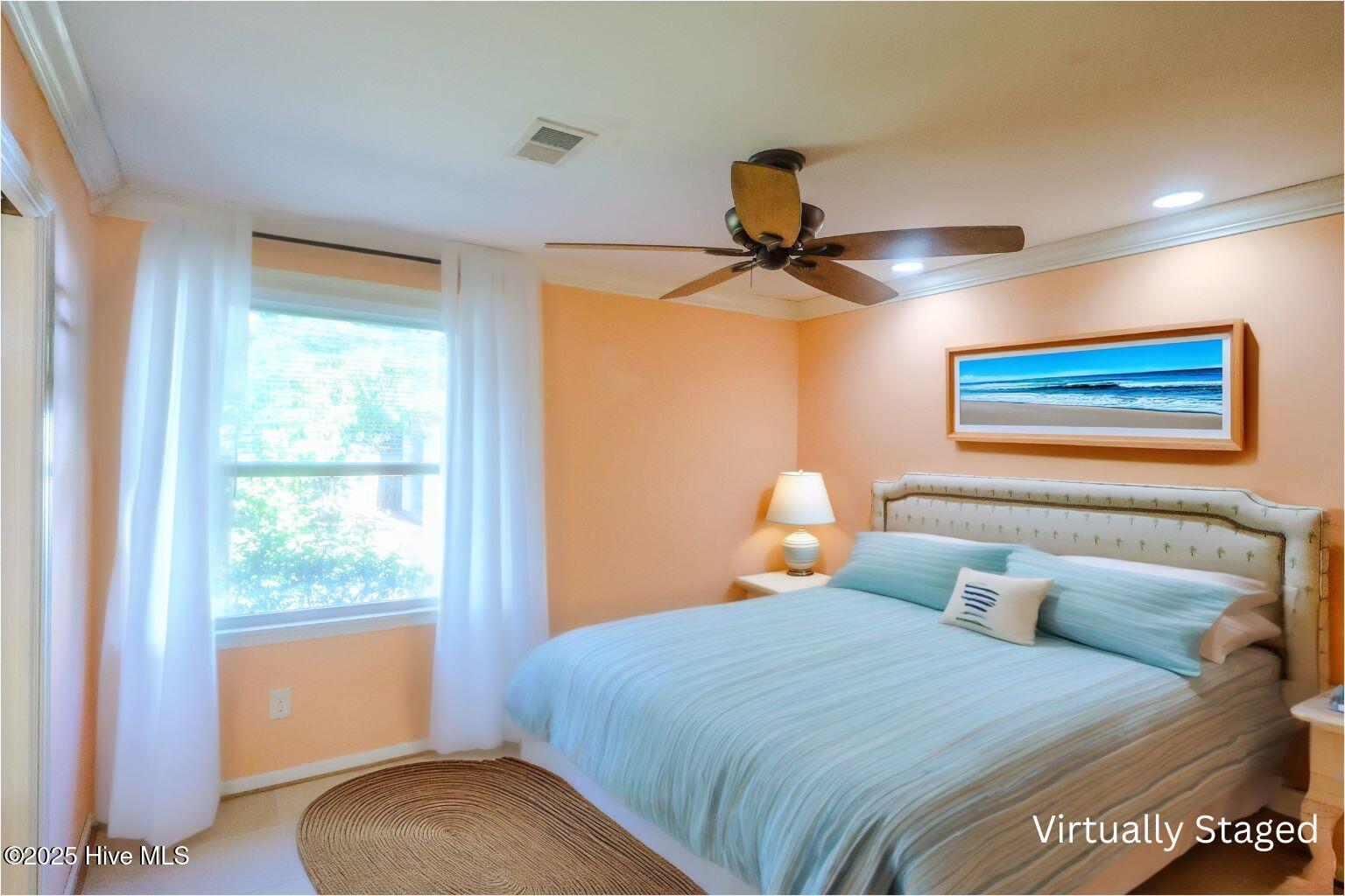 100504444 | Photo 15