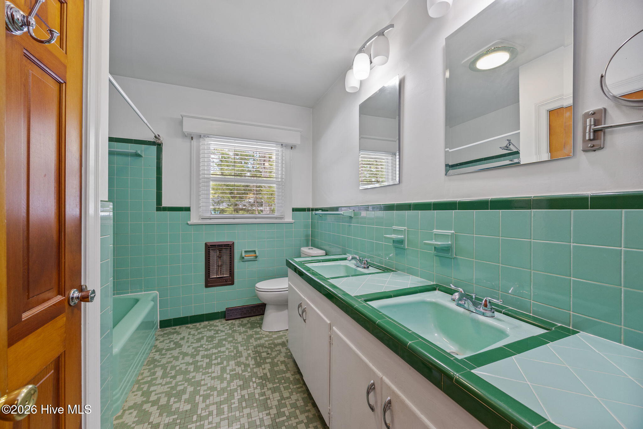 302 Oak Drive, Washington, NC, 27889