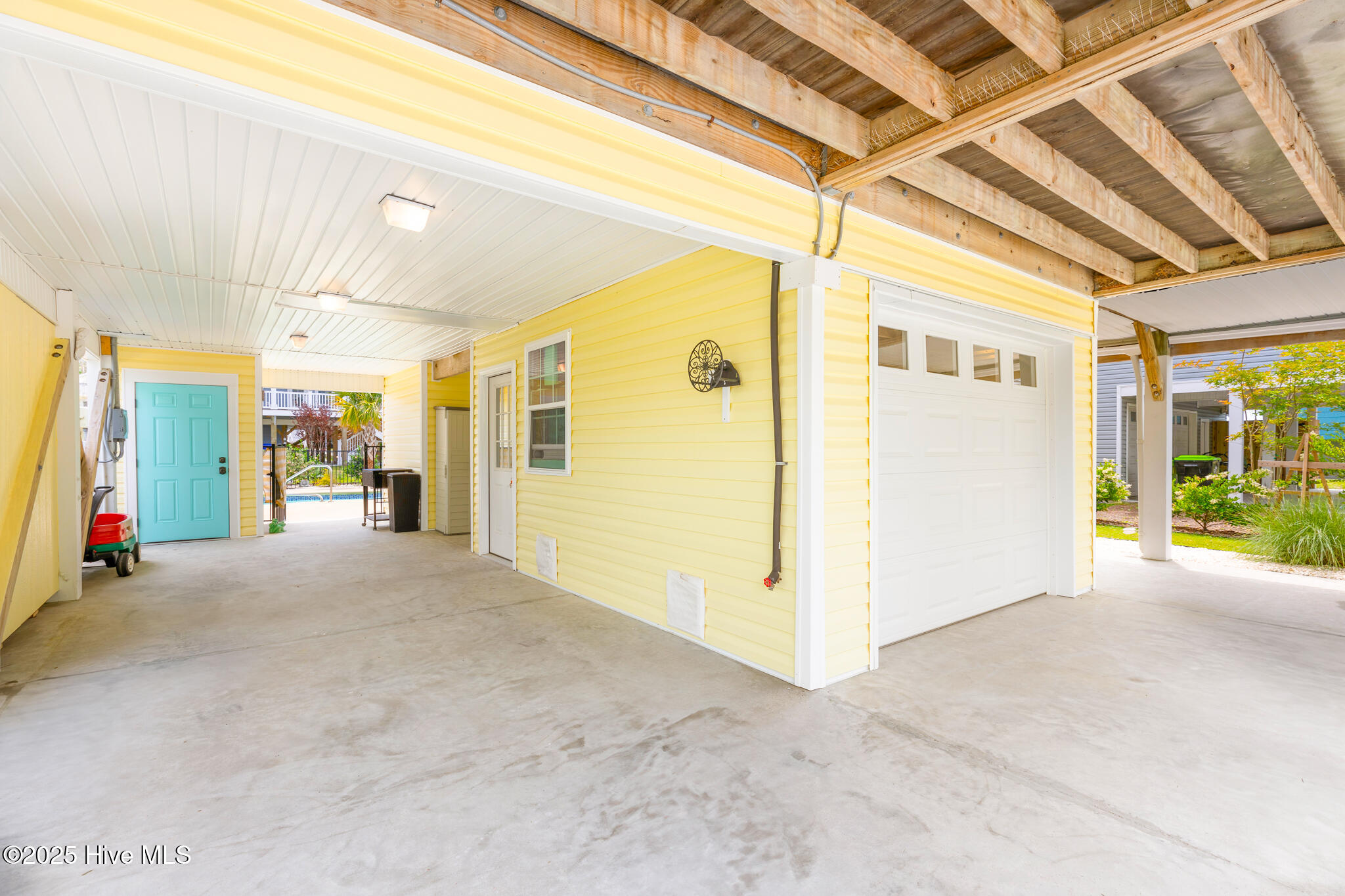 100507541 | Photo 28