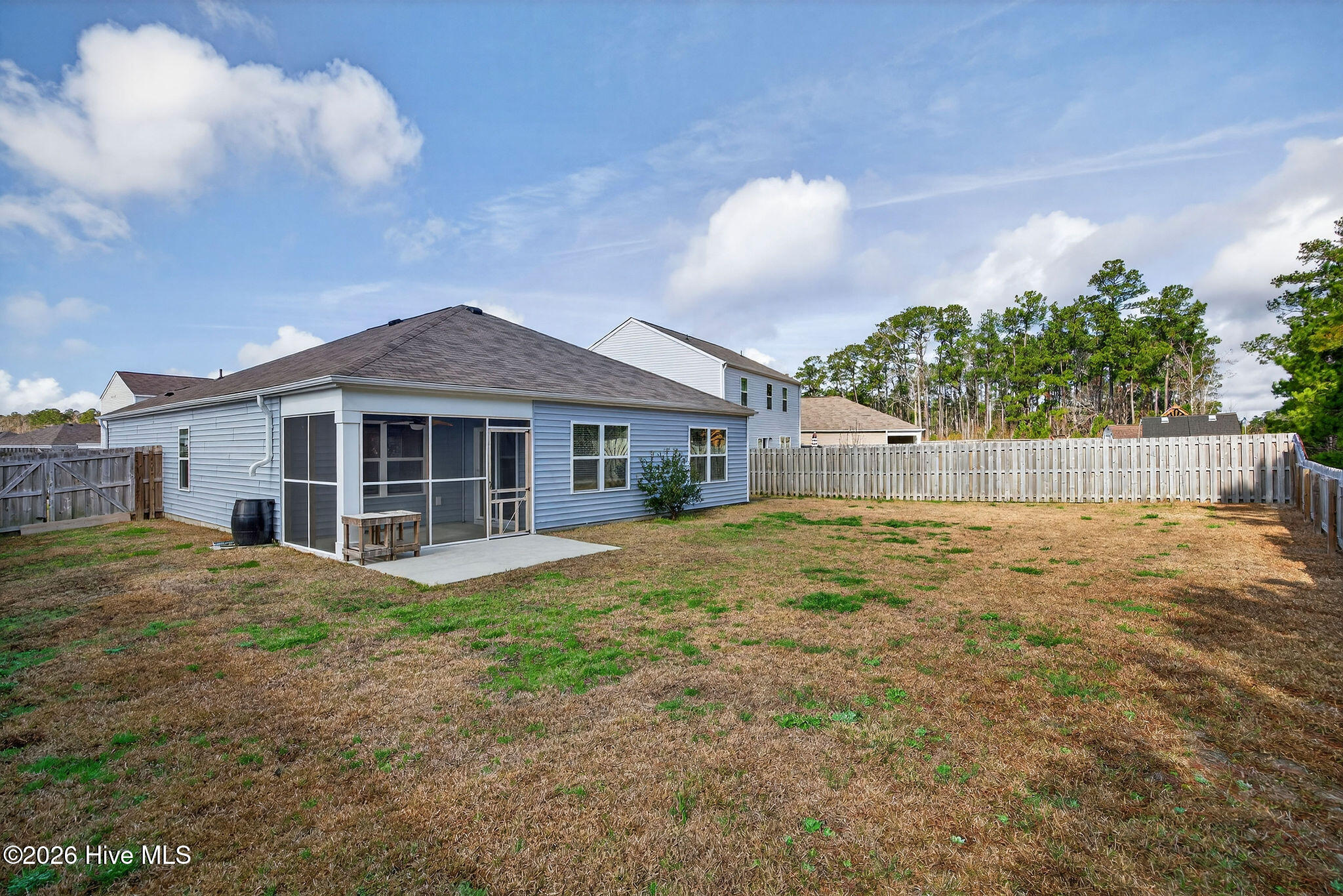 100560192 | Photo 27