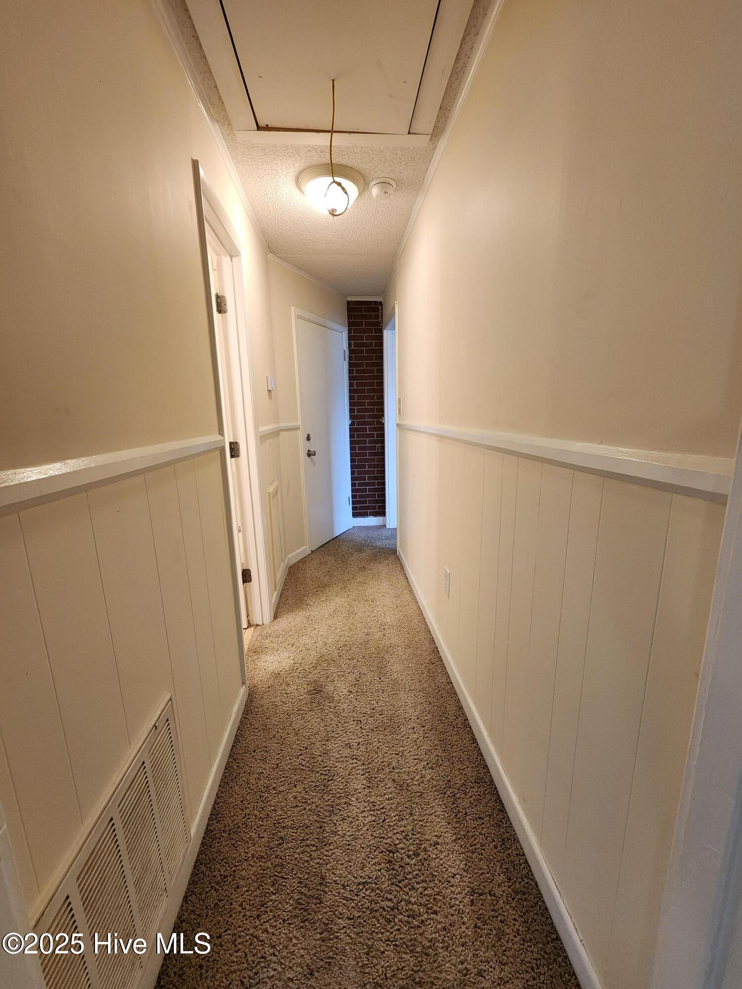 100524755 | Photo 17