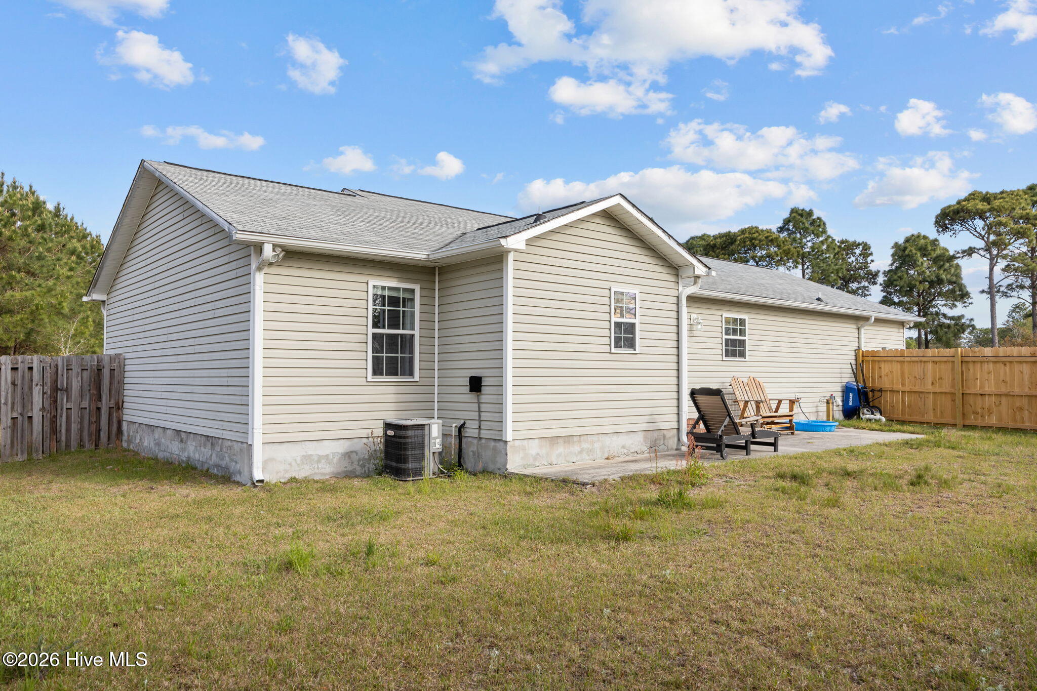 100566784 | Photo 43