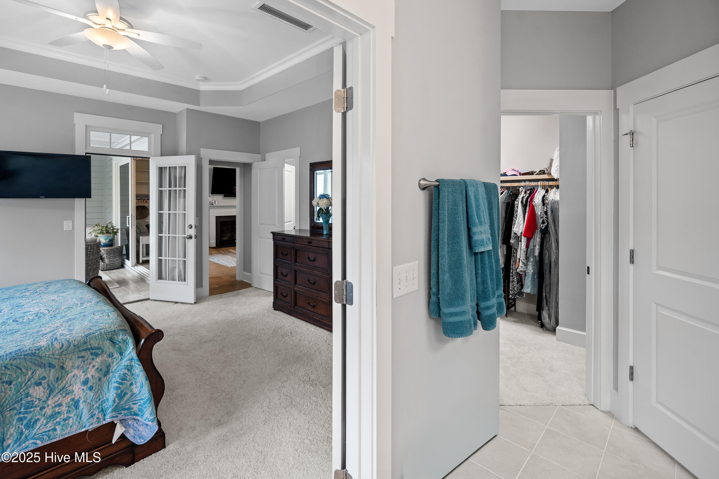 100535201 | Photo 22