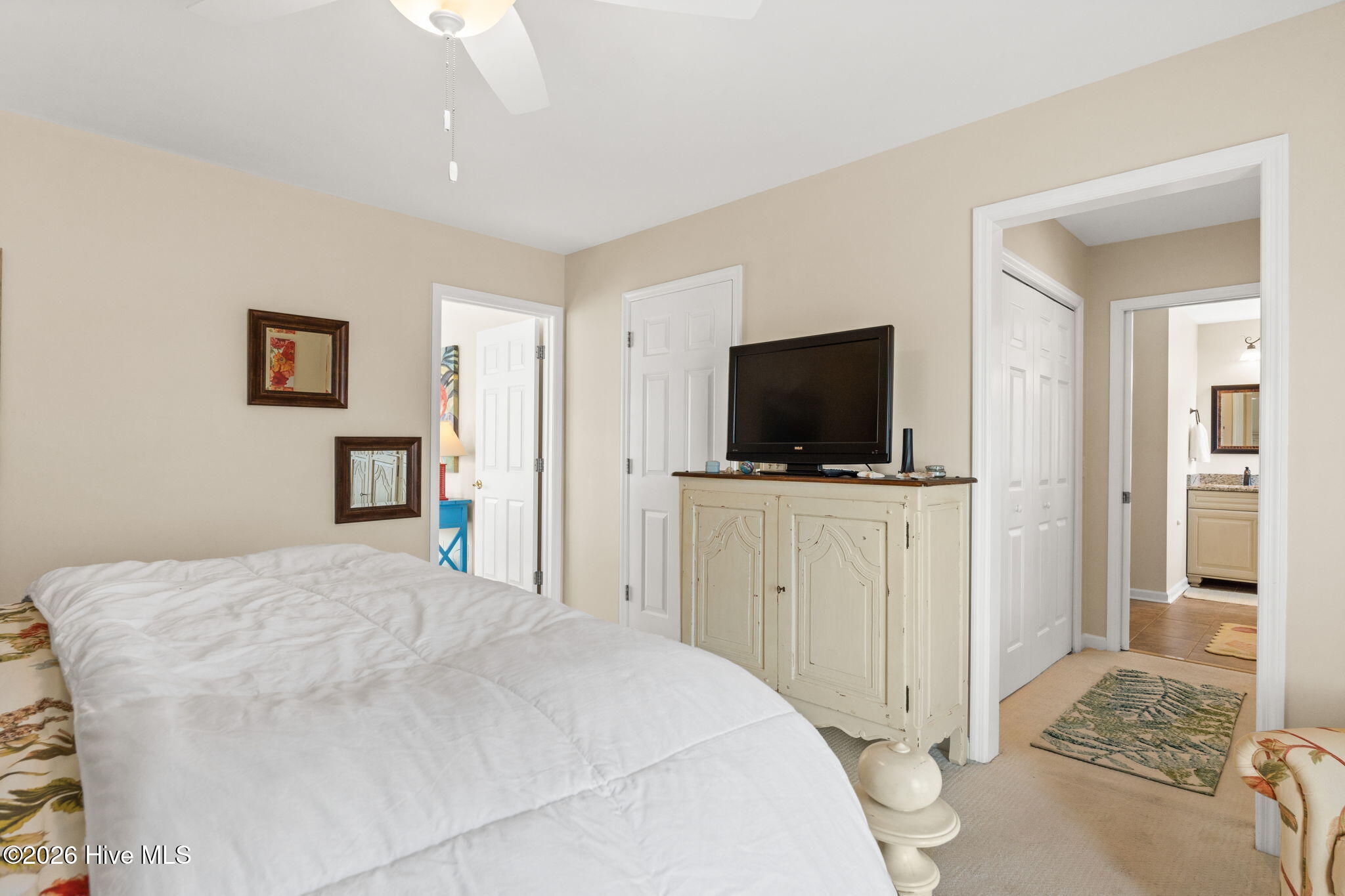 100561633 | Photo 30