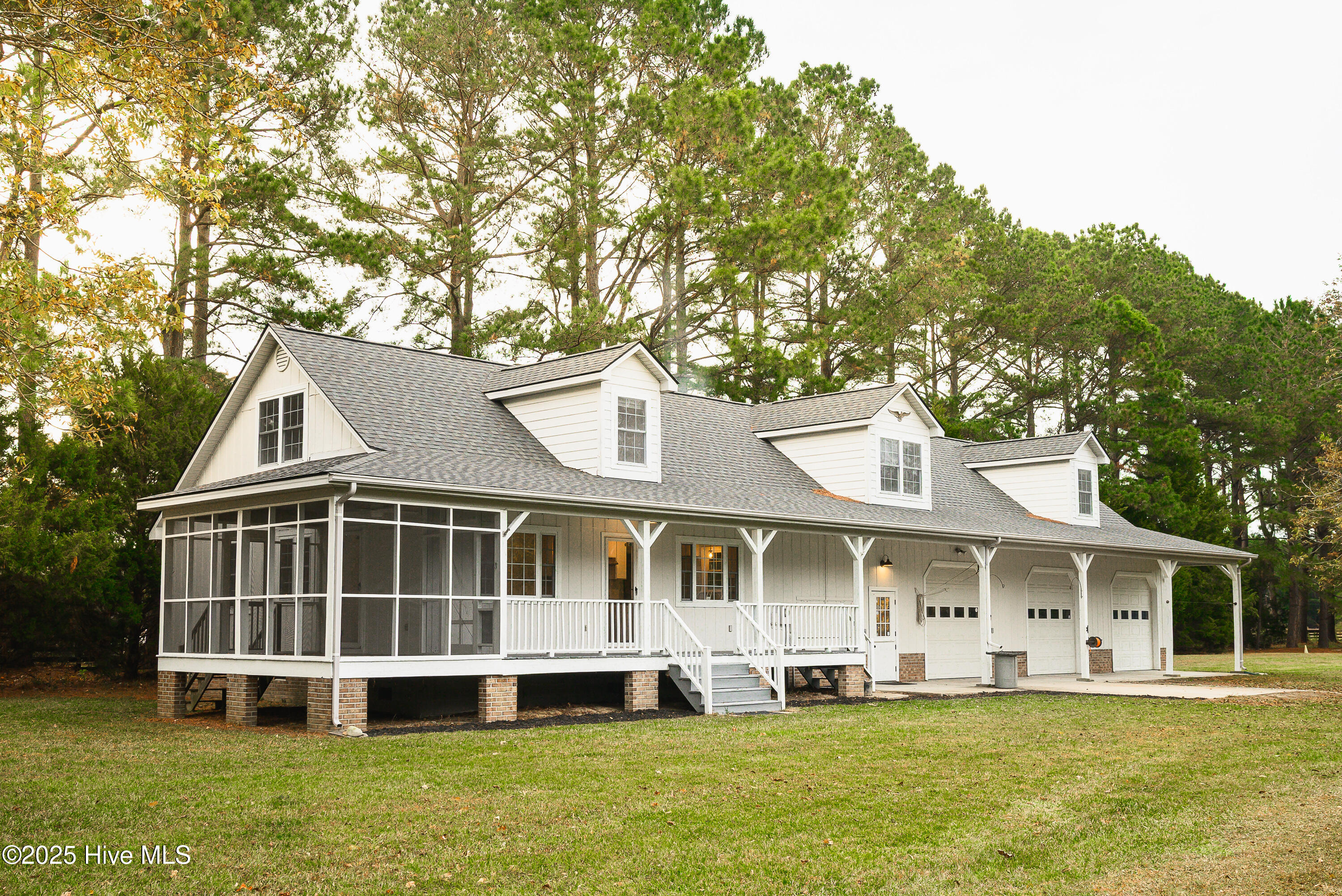 Secondary Dwelling with walk in attack storage above 3 car garage