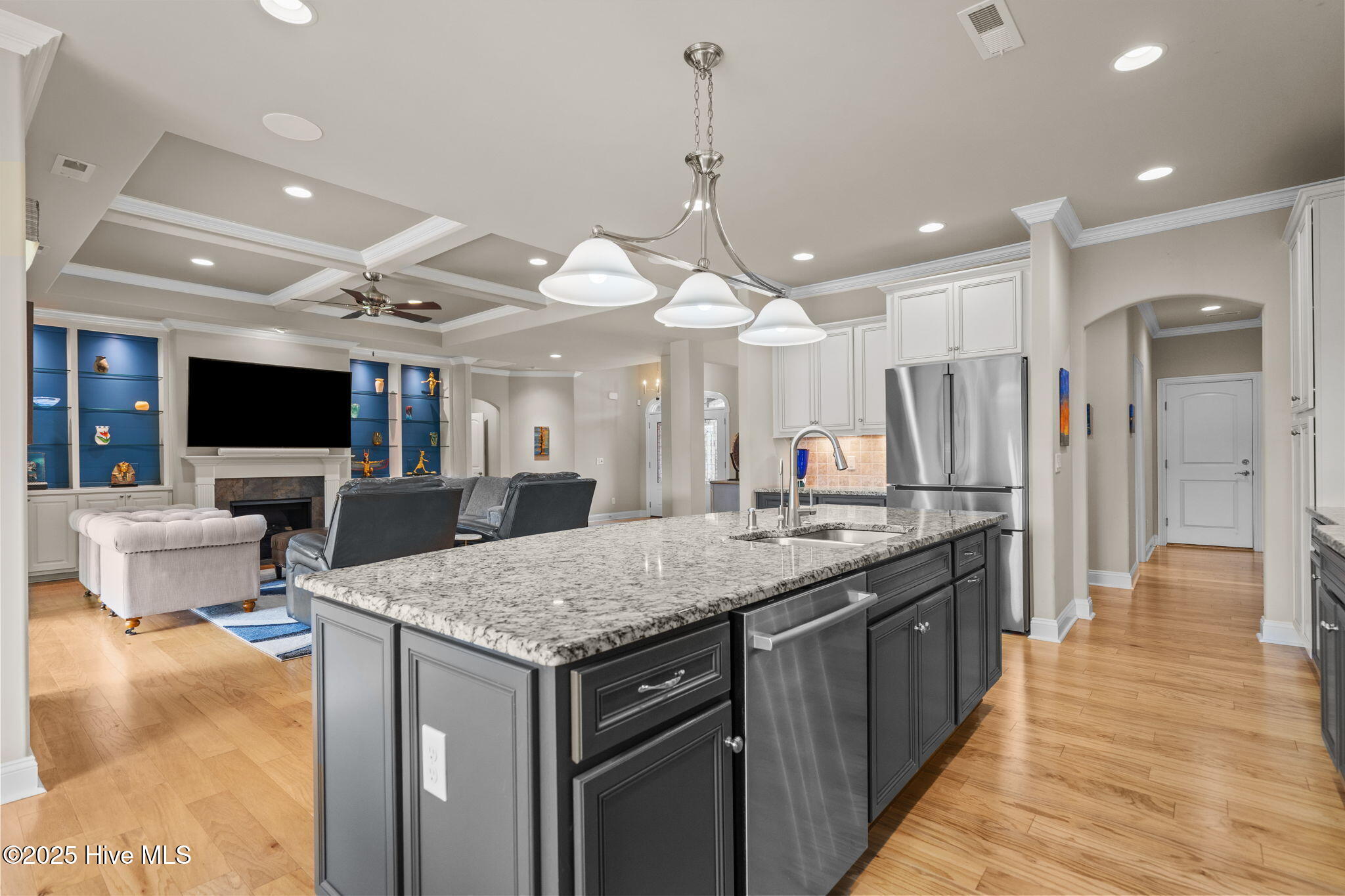 100530735 | Photo 13