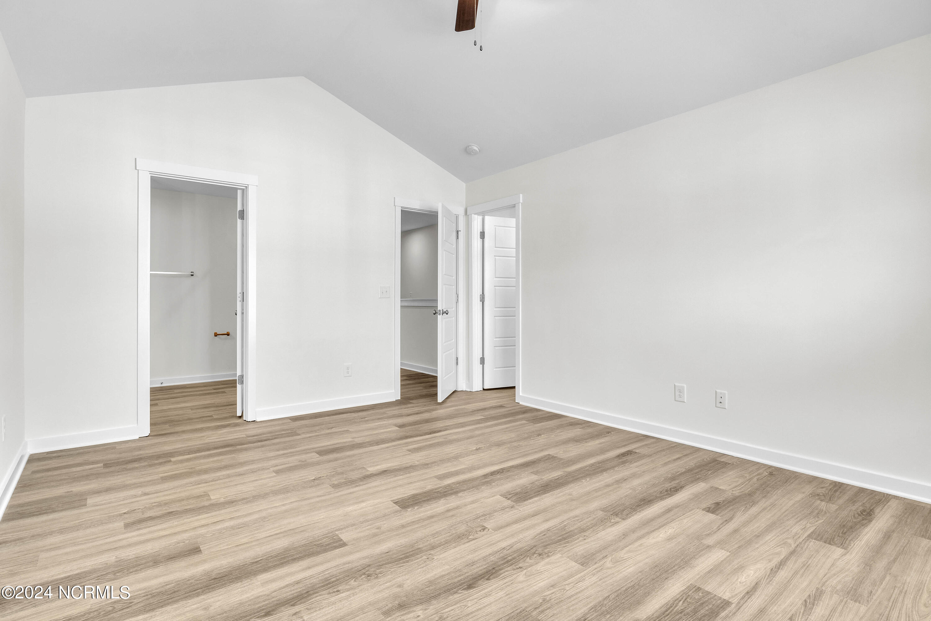 100544686 | Photo 20