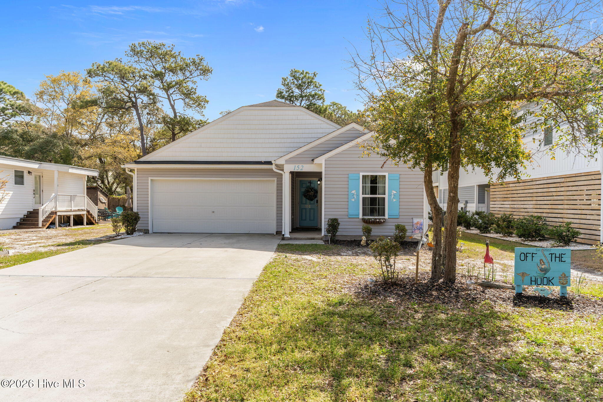 100564480 | Photo 51