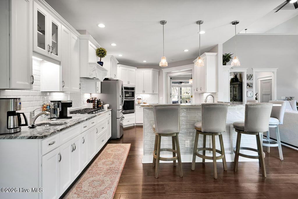 100562480 | Photo 18