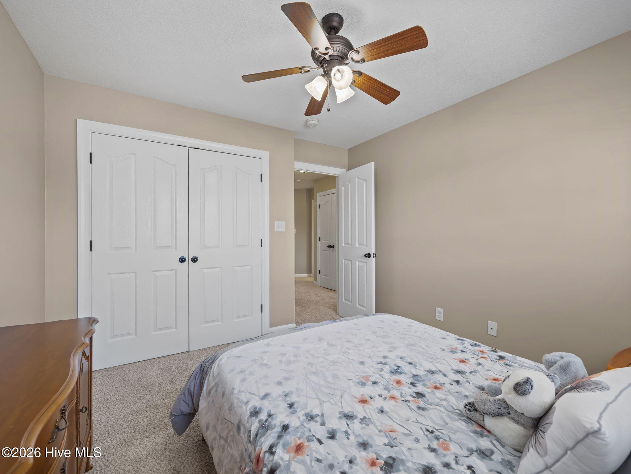 100569646 | Photo 21