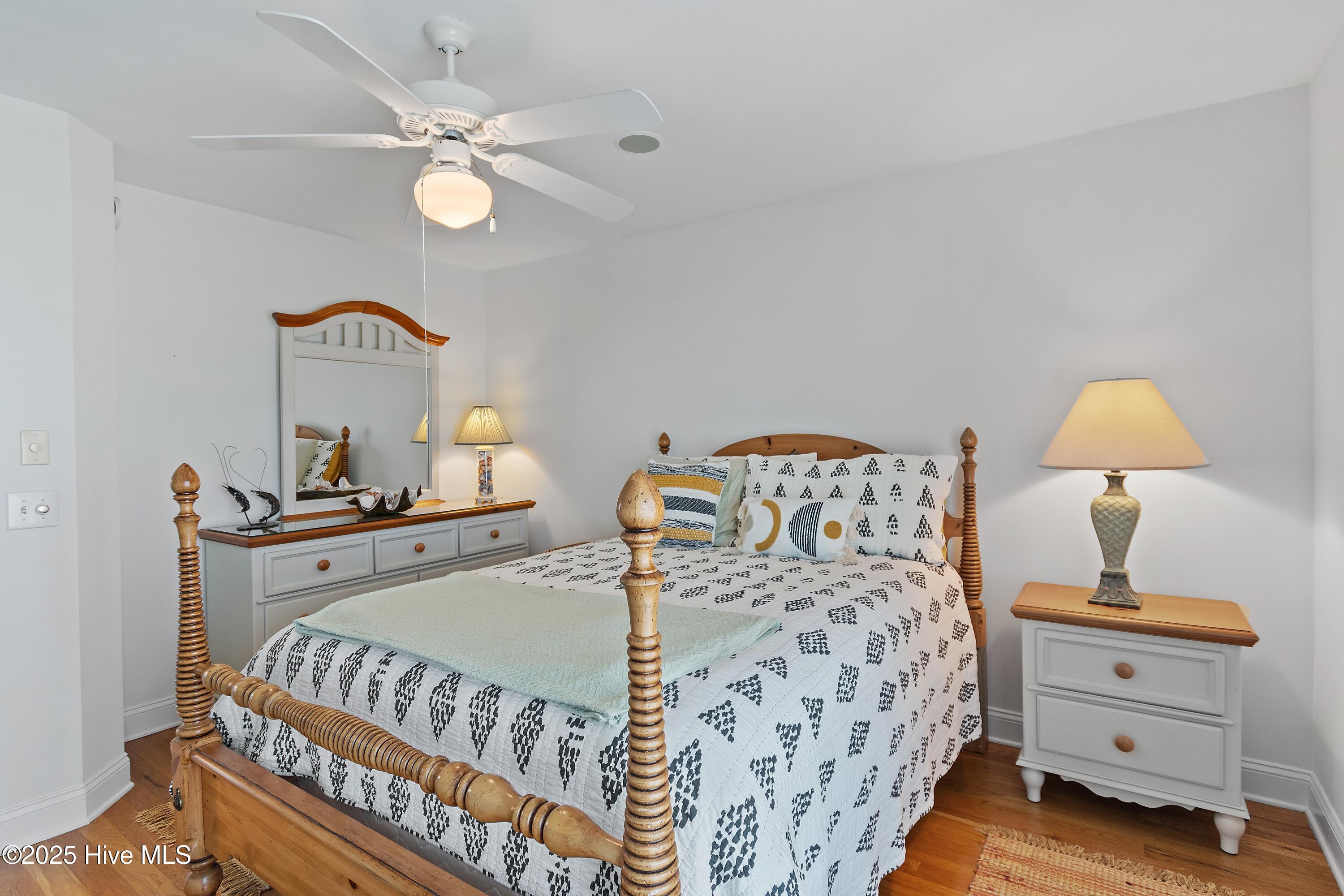 100552755 | Photo 28