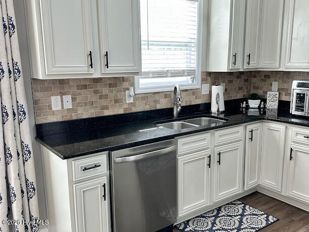 100560235 | Photo 20