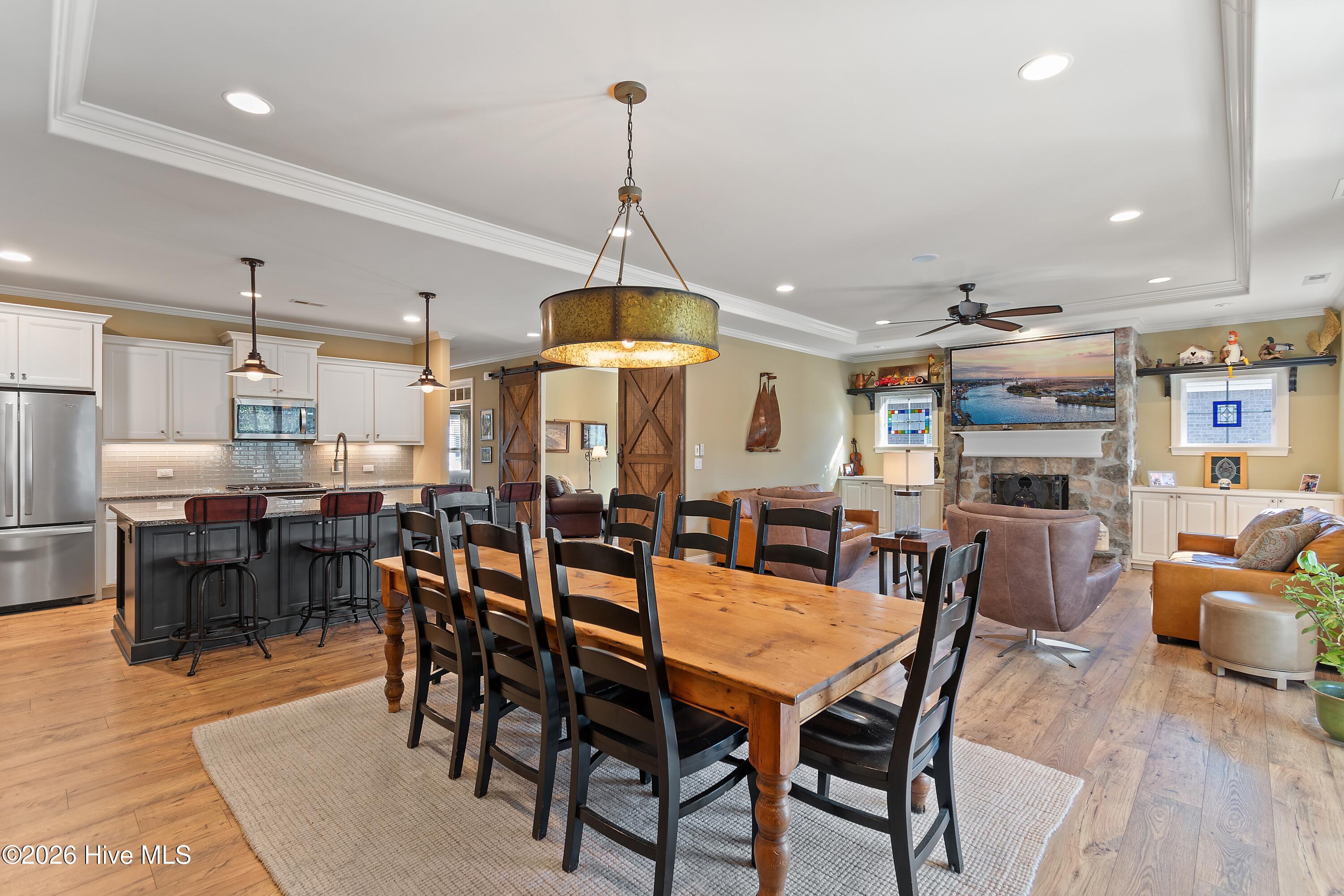 100558419 | Photo 19