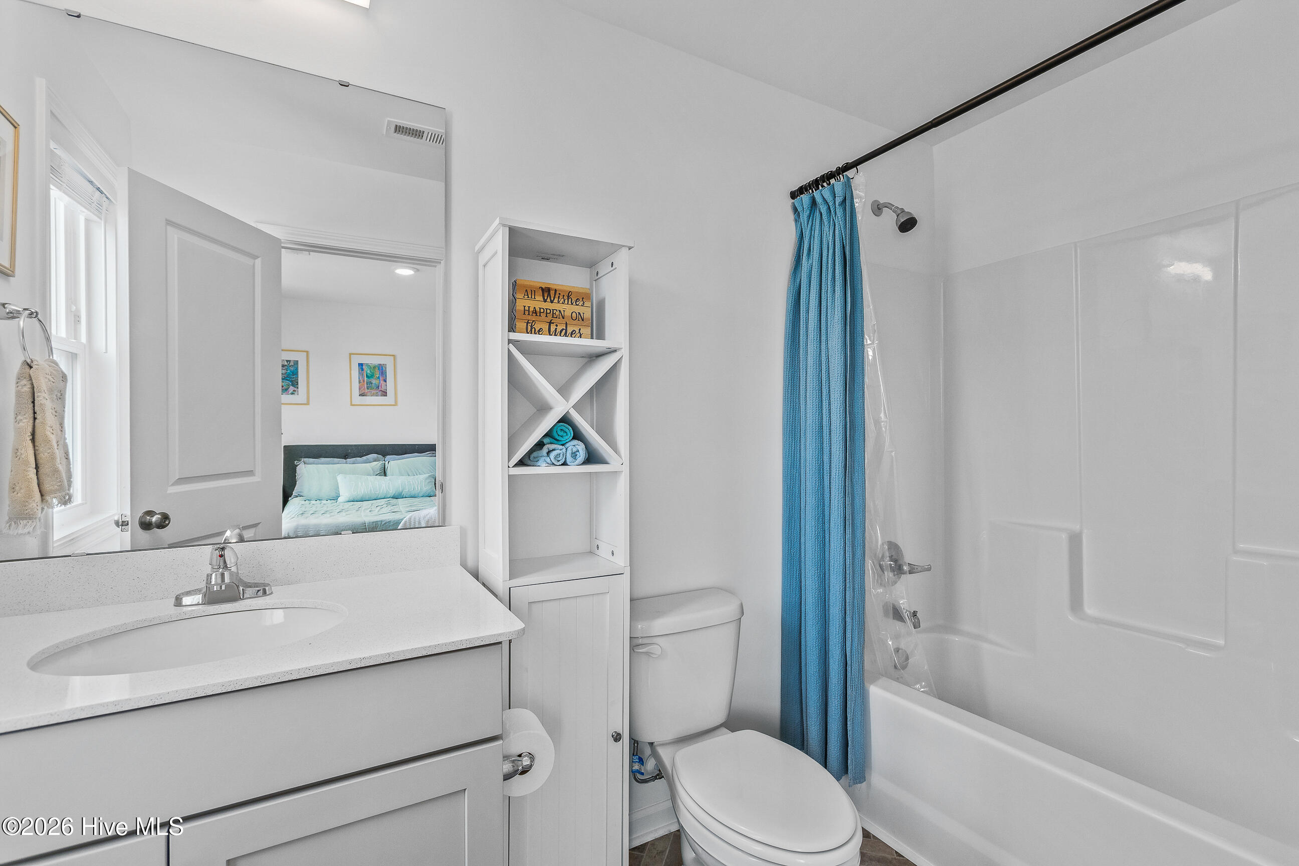 100566421 | Photo 34