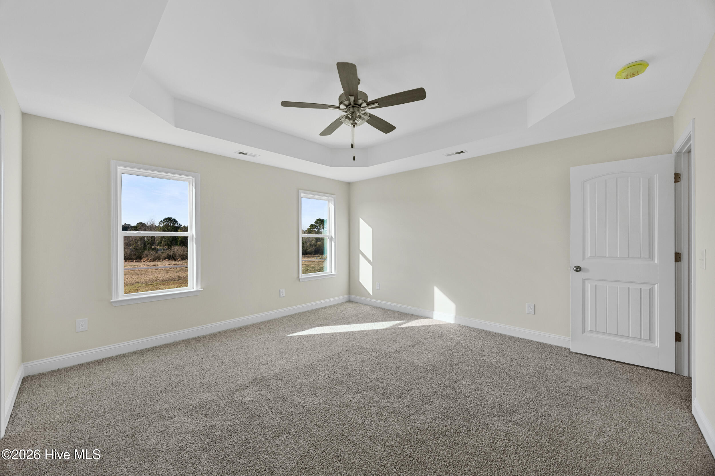 100551256 | Photo 24