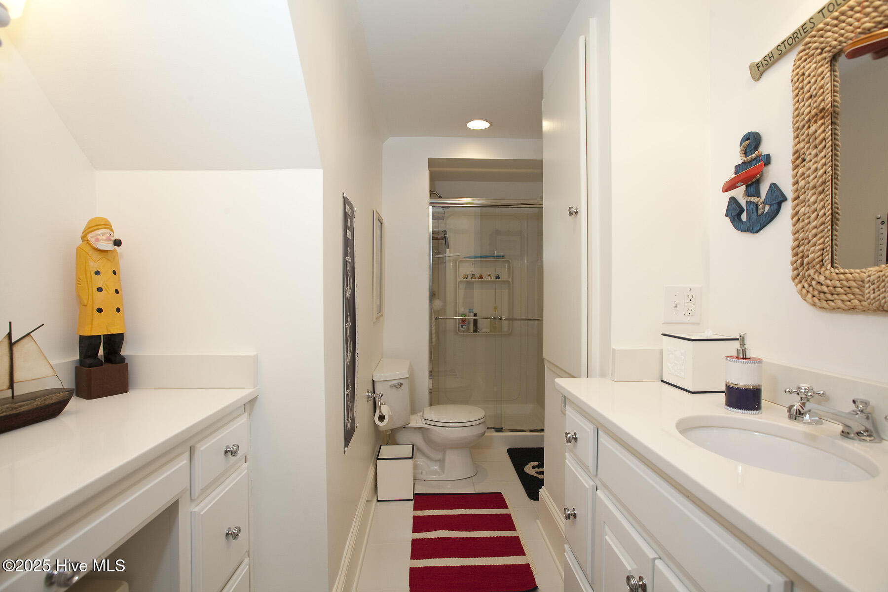 100560338 | Photo 85