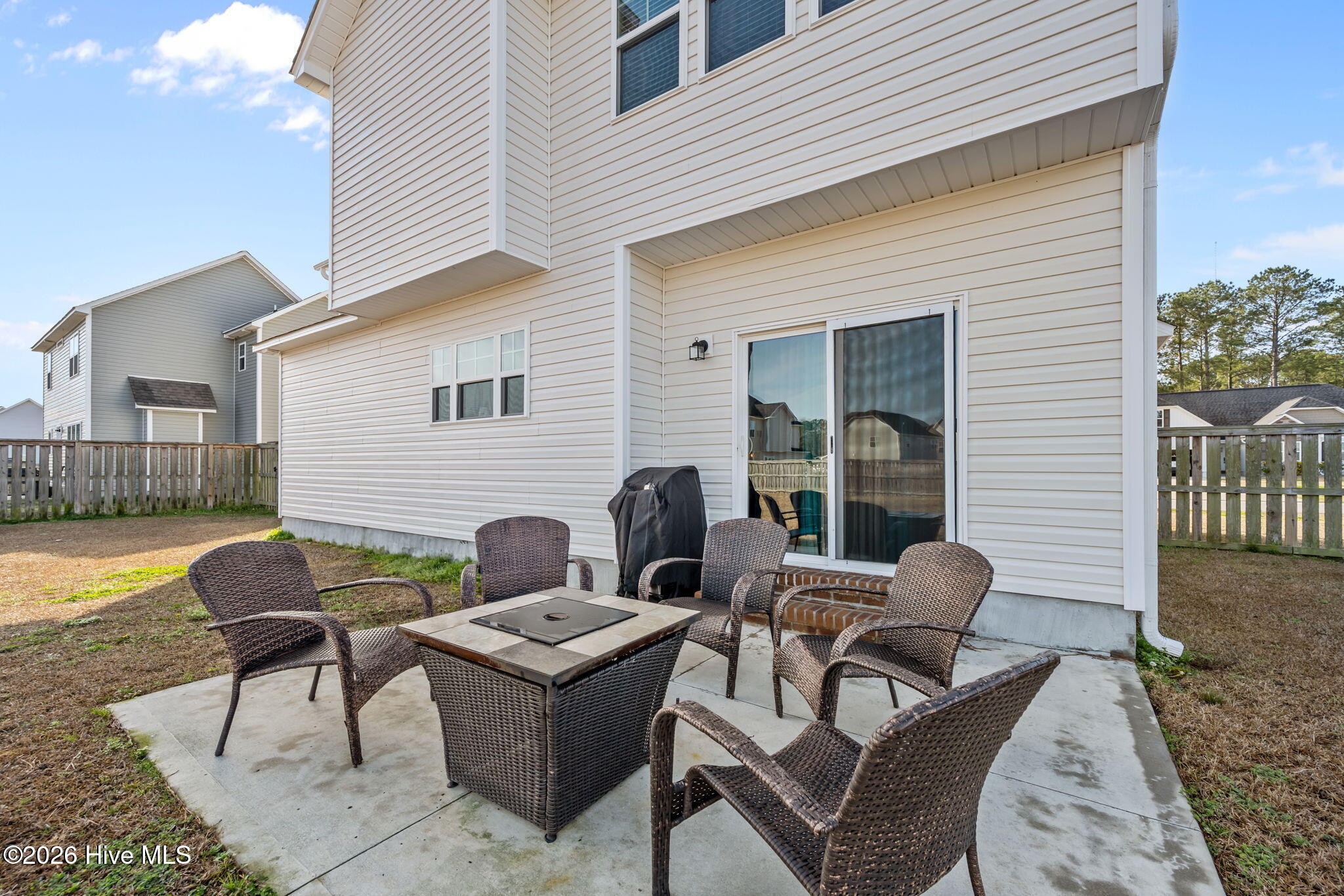 100558417 | Photo 41