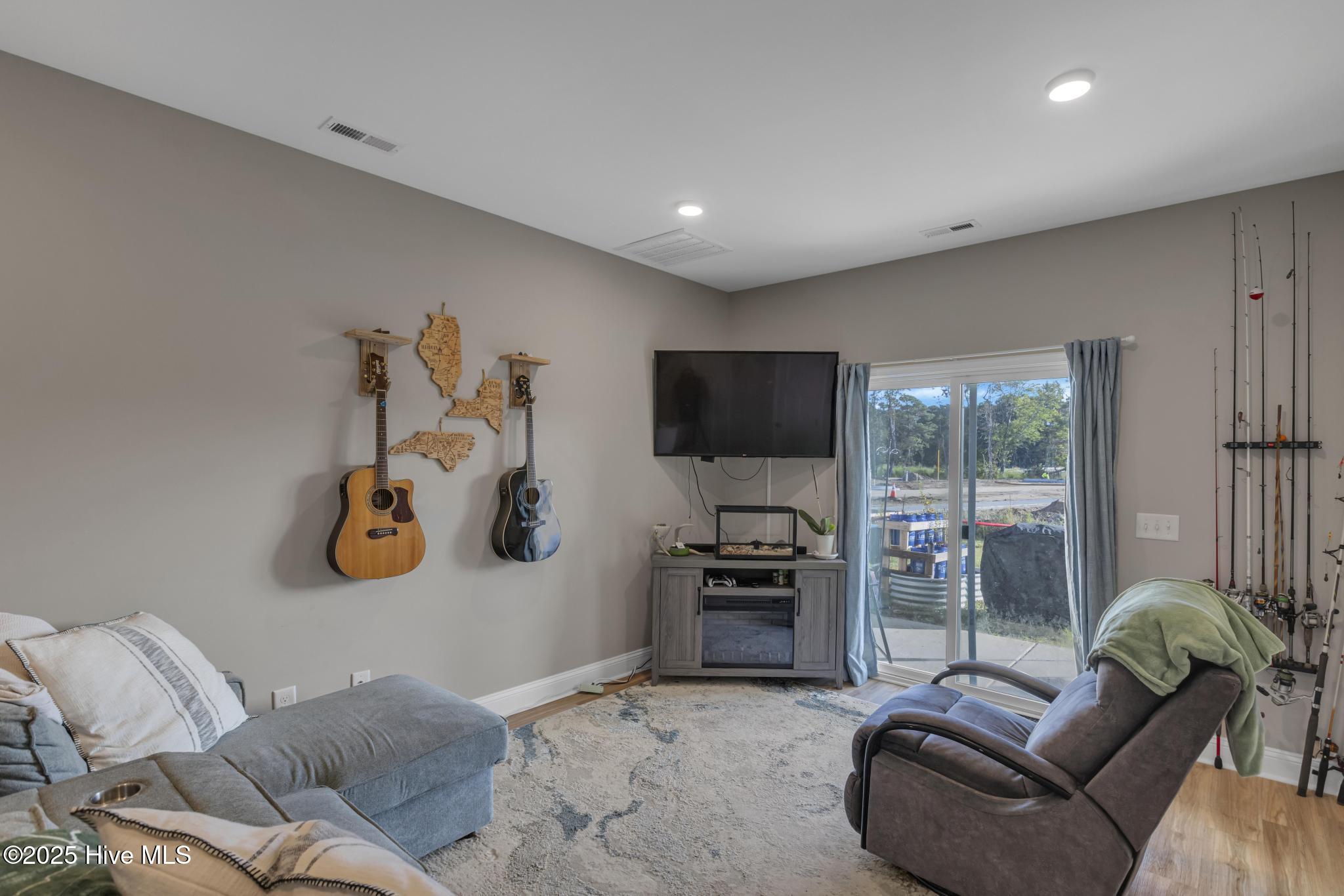 100533481 | Photo 10