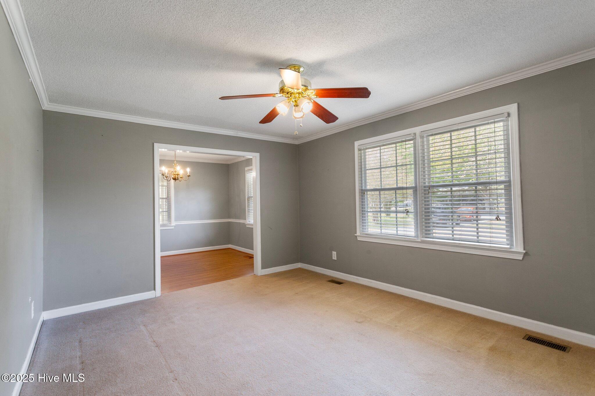 4-web-or-mls-201-montpelier-dr