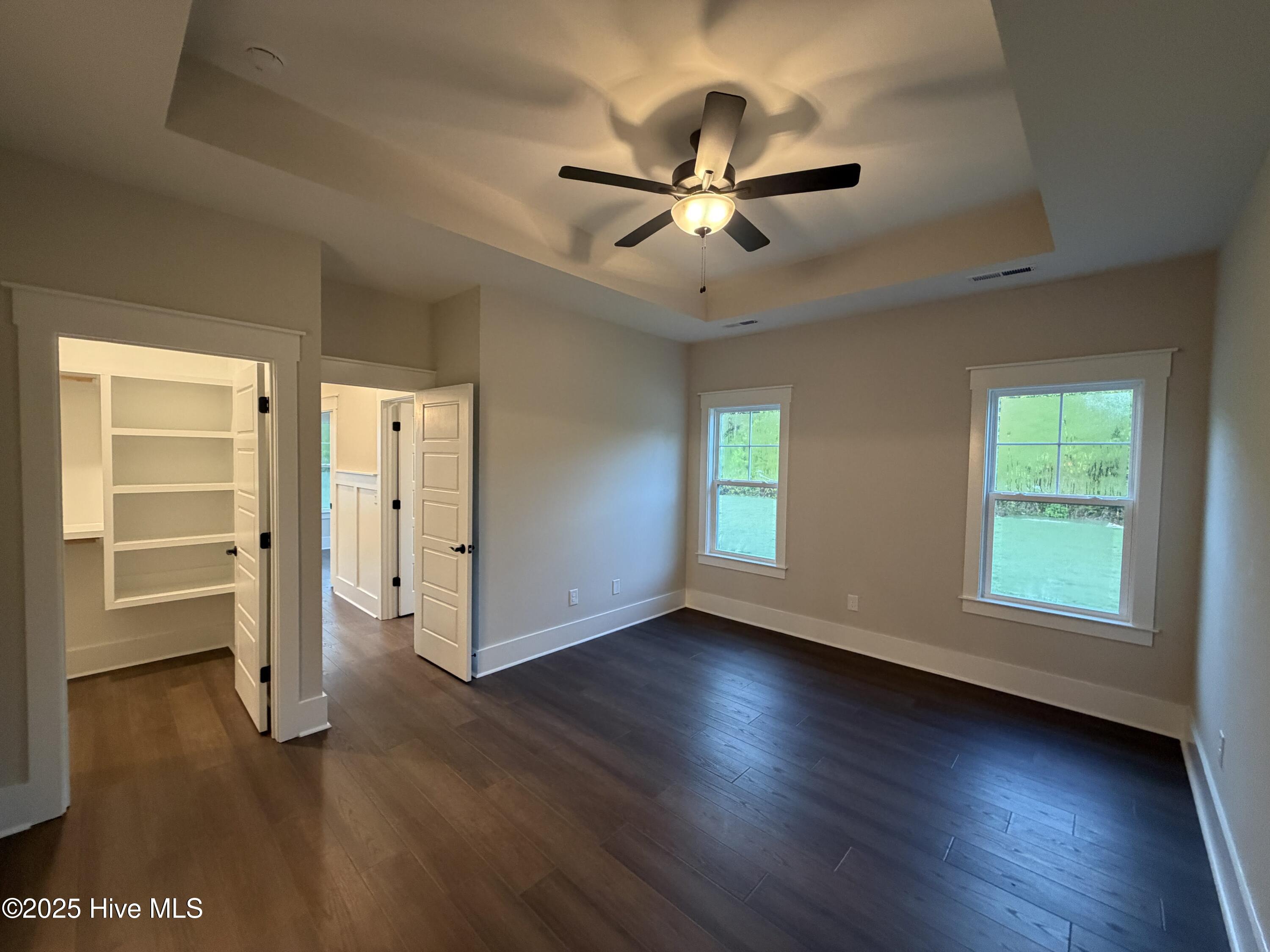 100521695 | Photo 24