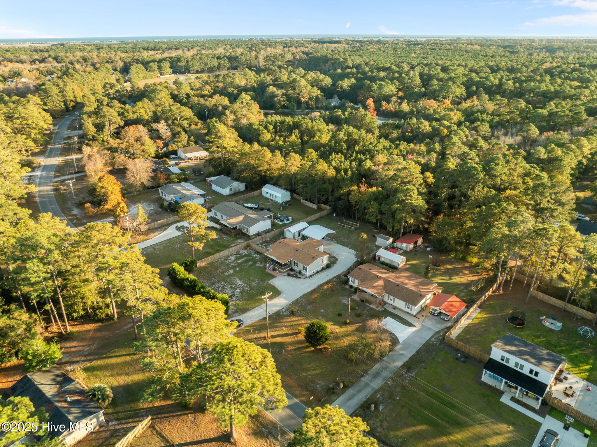 100540972 | Photo 44