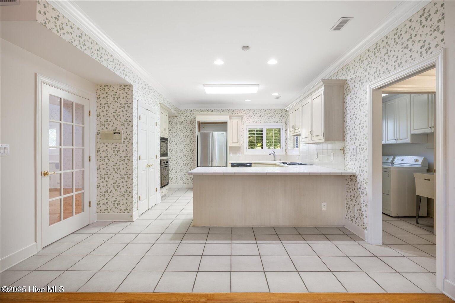 100527258 | Photo 19